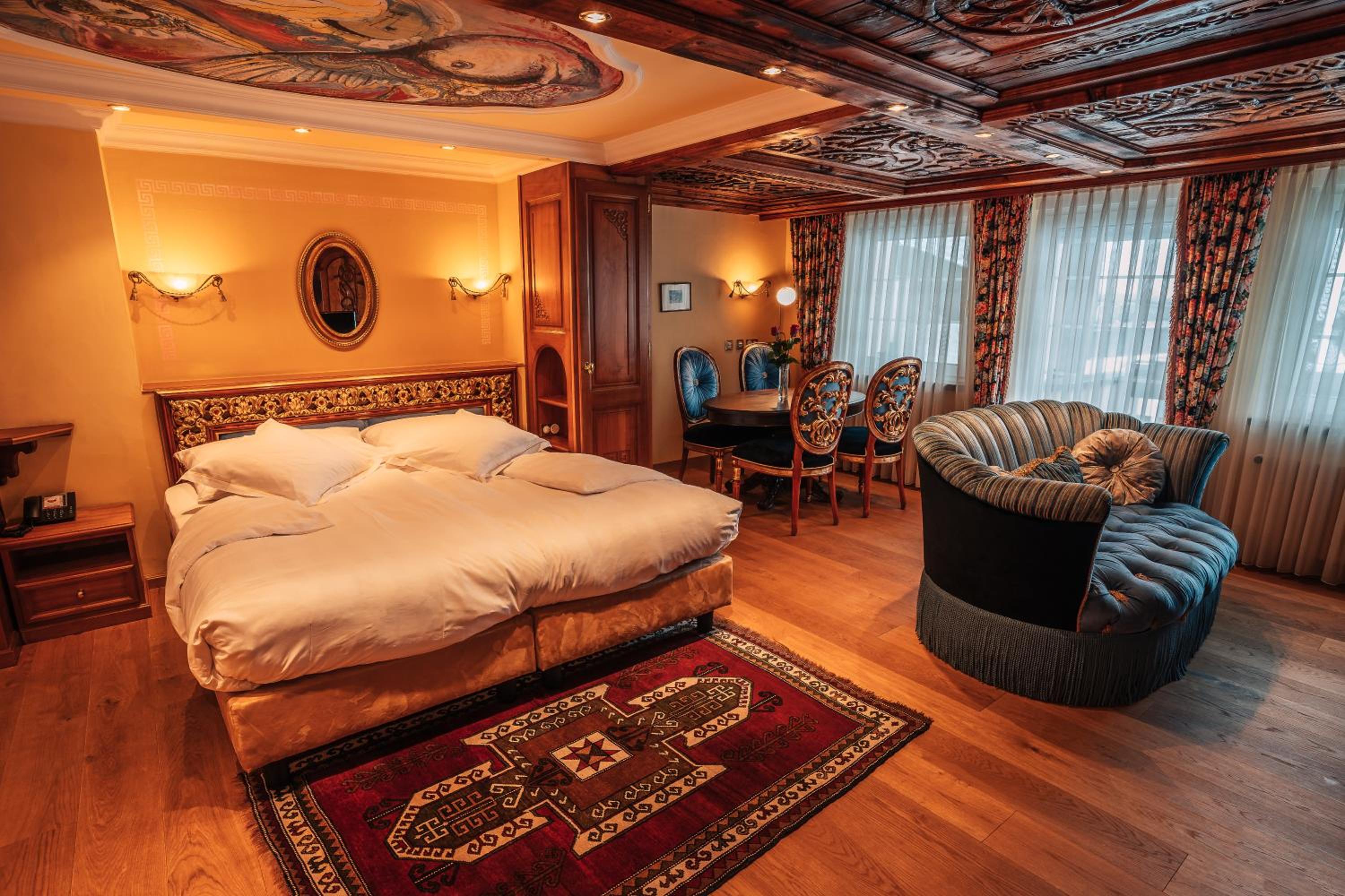 Luxury Suite - Photo 1