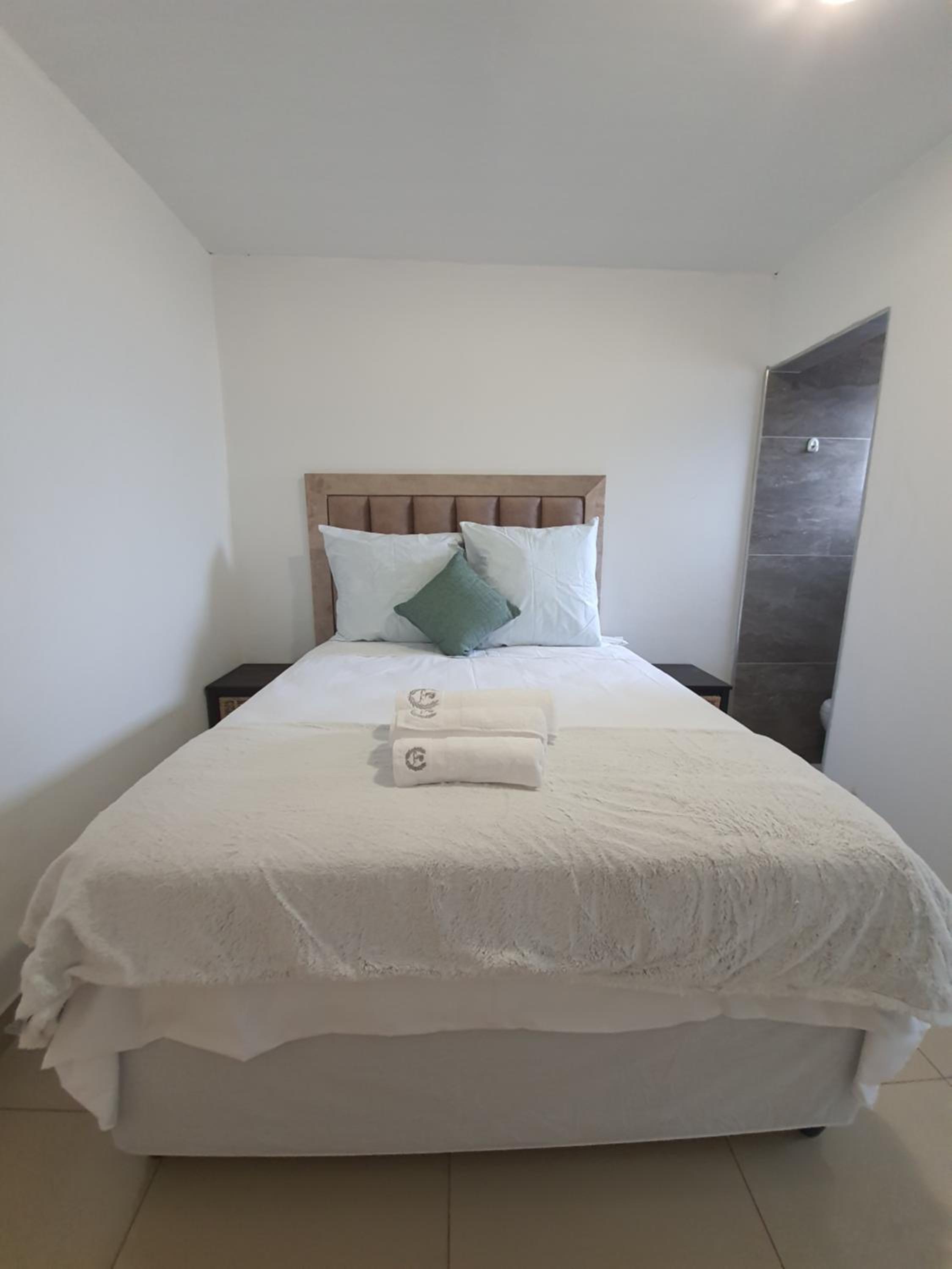 Double Room with Private Bathroom photo 1