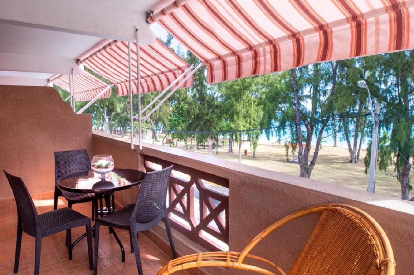 Studio Apartment With Sea View , Terrace And Kitchen 1
