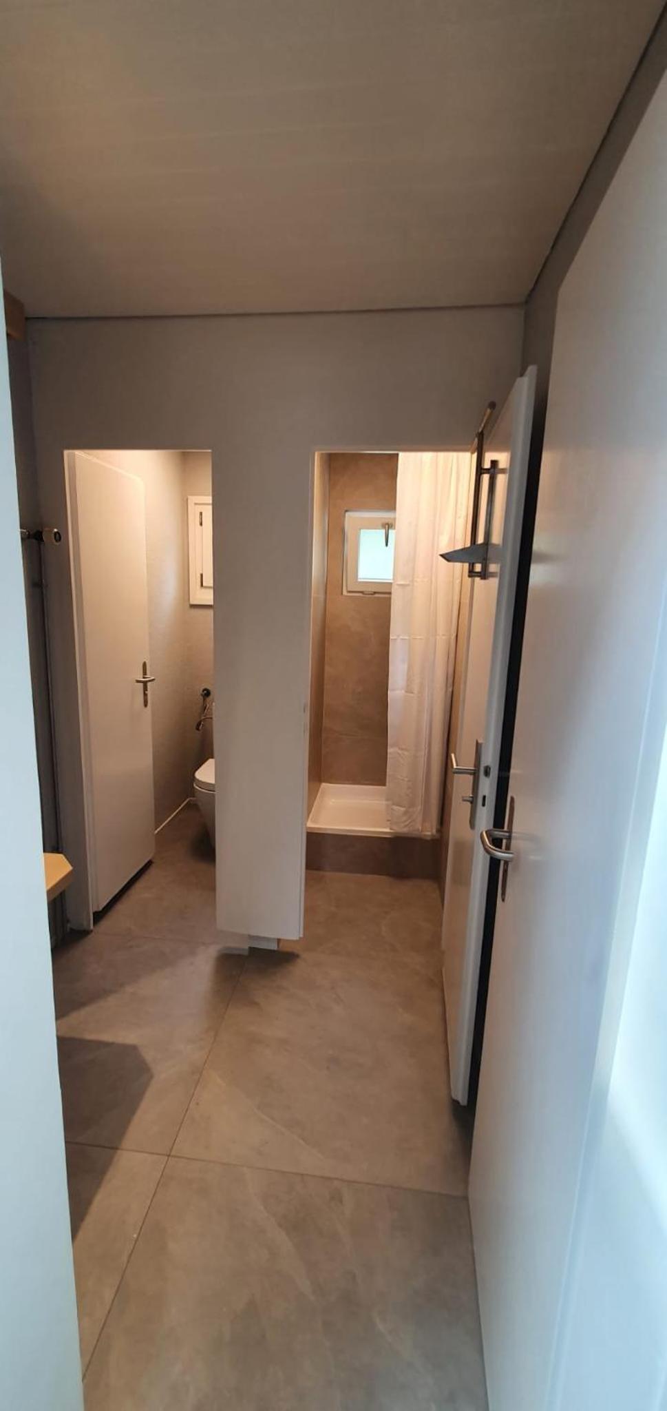 Standard Double Room with Shared Bathroom photo 3