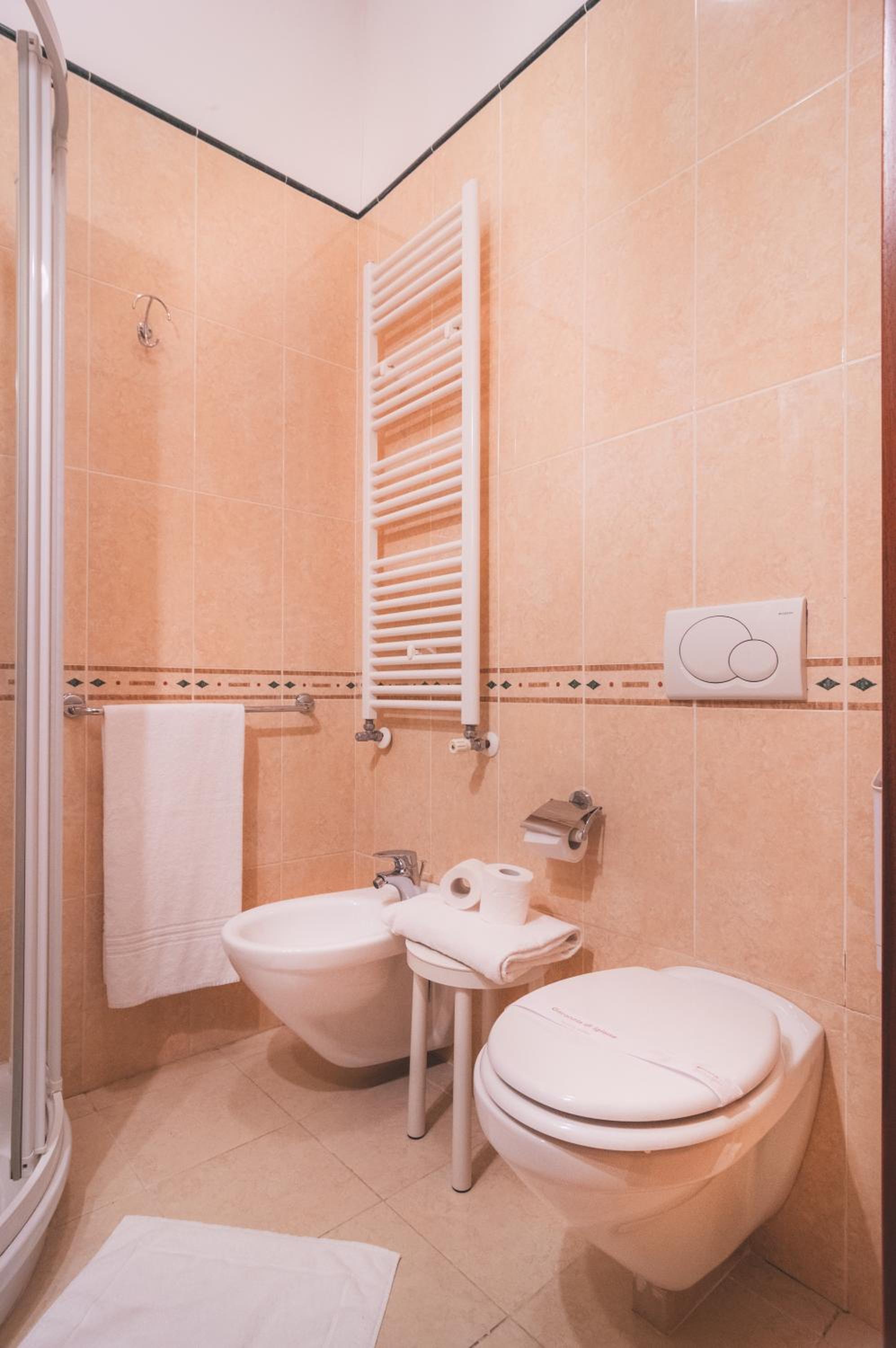 Classic Triple Room photo 2