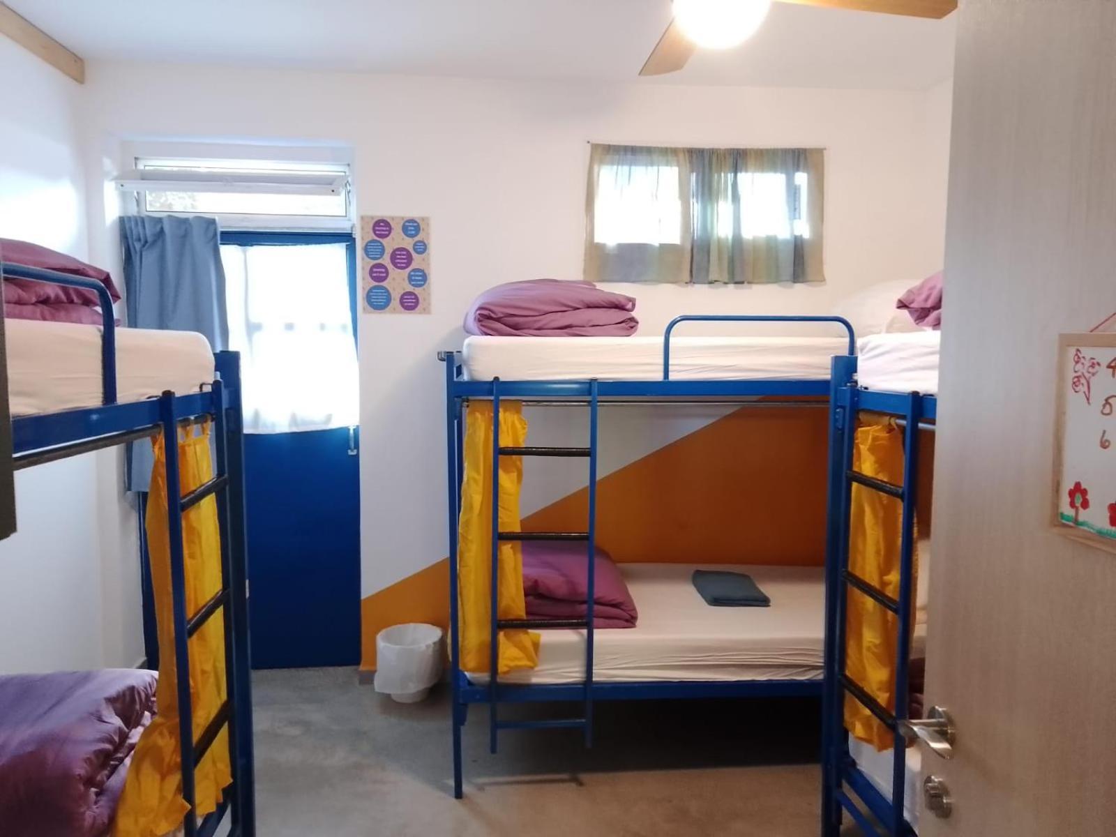 Bed in 6-Bed Mixed Dormitory Room photo 2