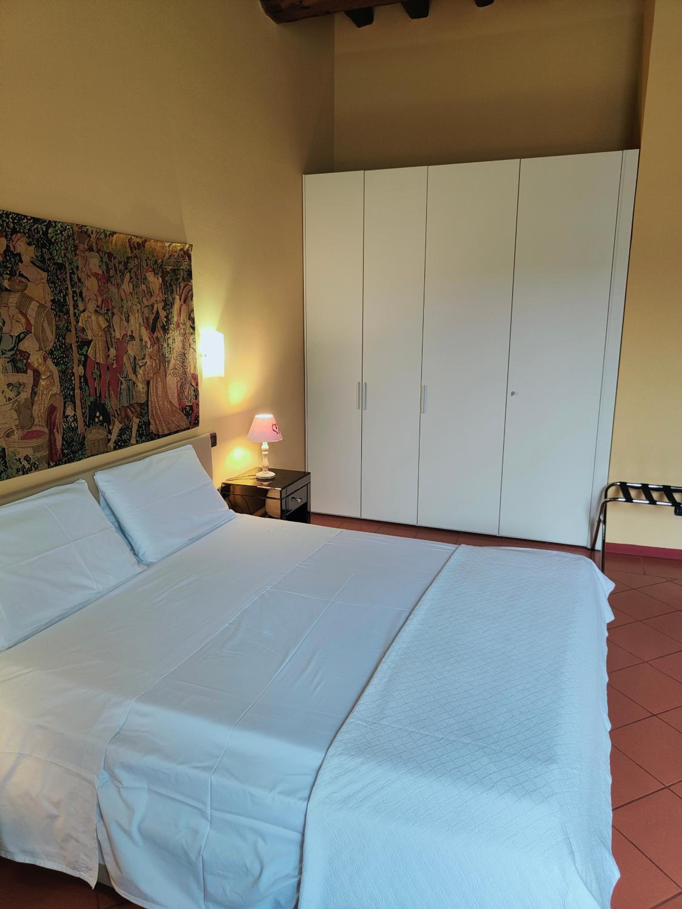 One-Bedroom Apartment - Photo 21