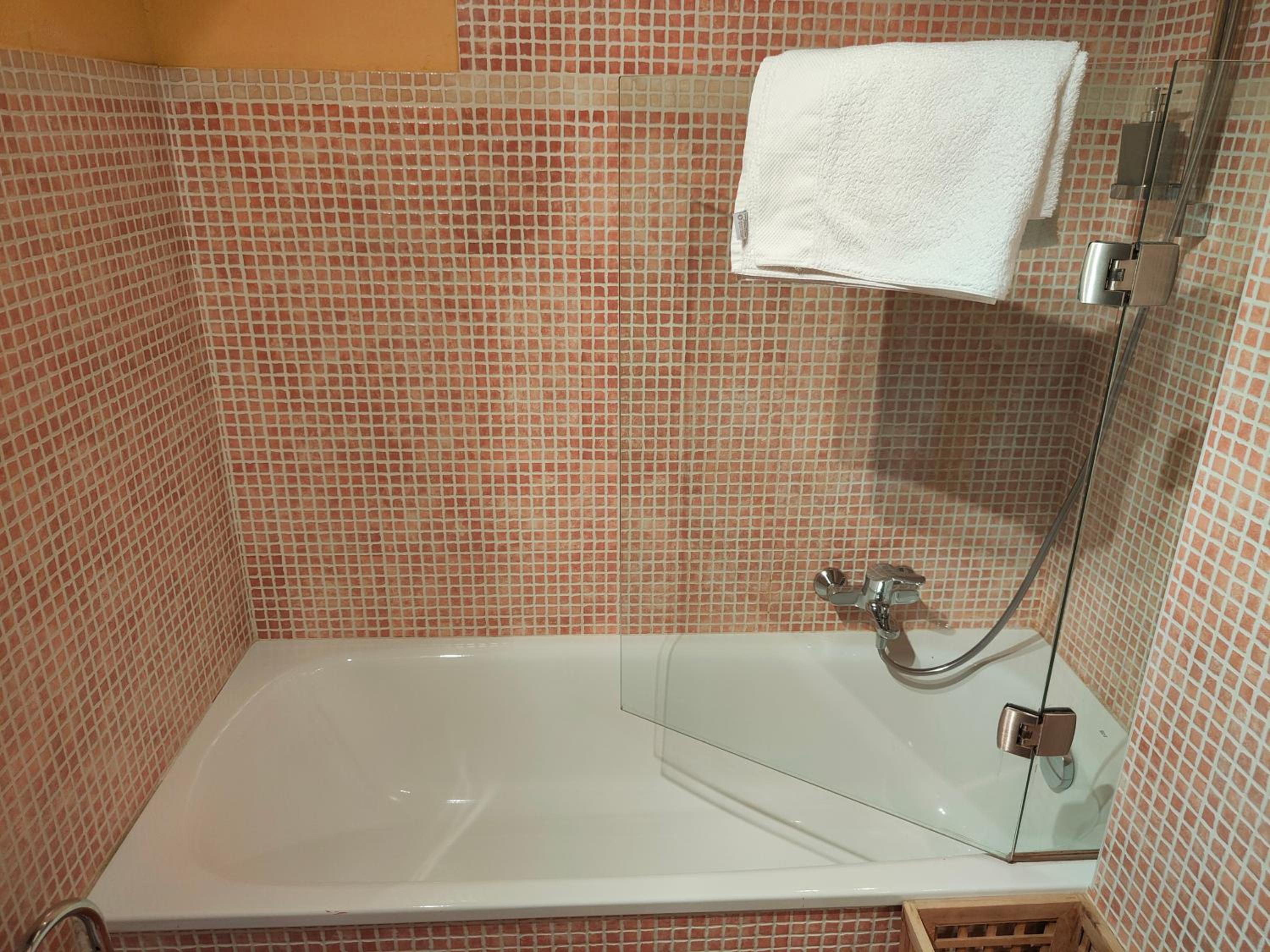 One-Bedroom Apartment - Photo 25