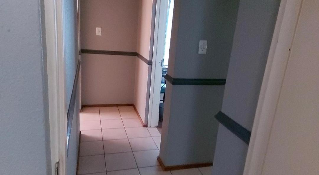 Two-Bedroom Apartment - Photo 5