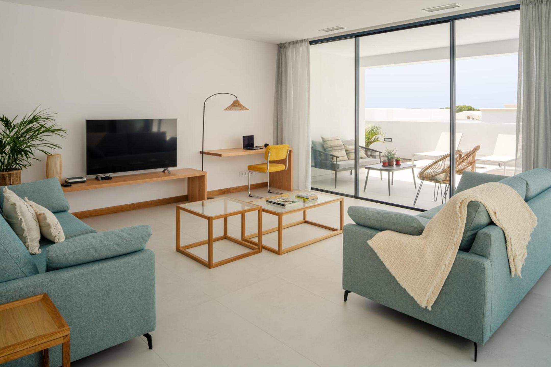 Three-Bedroom Villa photo 2