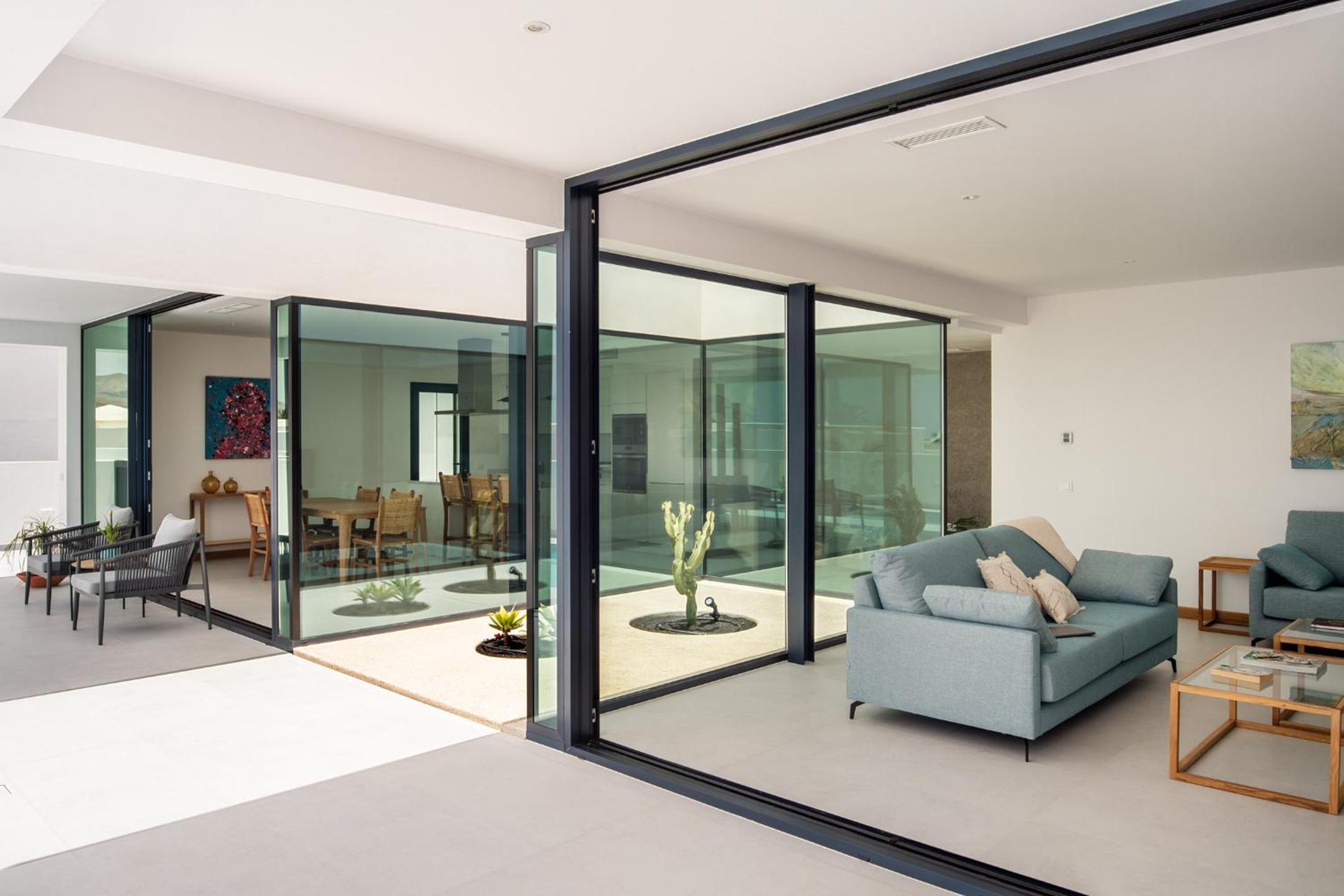 Three-Bedroom Villa photo 3
