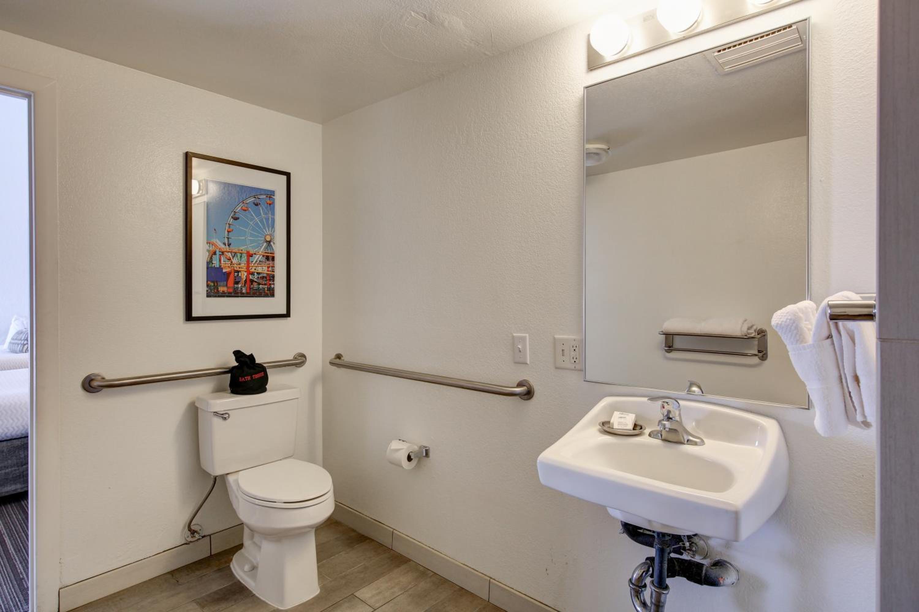 Queen Room with Two Queen Beds - Disability Access
