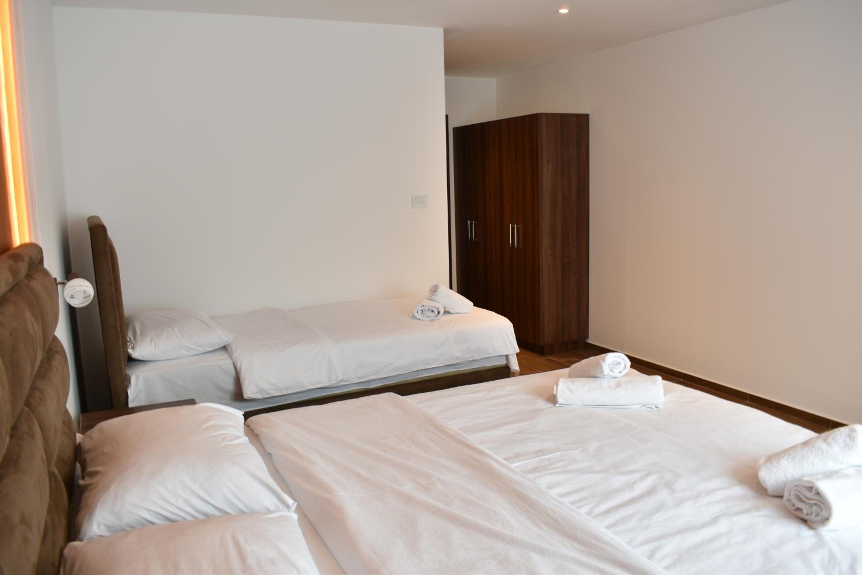 Triple Room with Private Bathroom photo 2