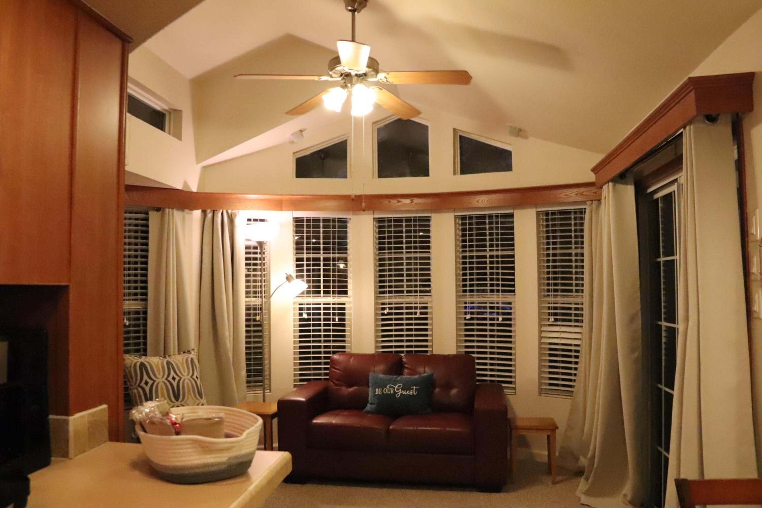 One-Bedroom House photo 1