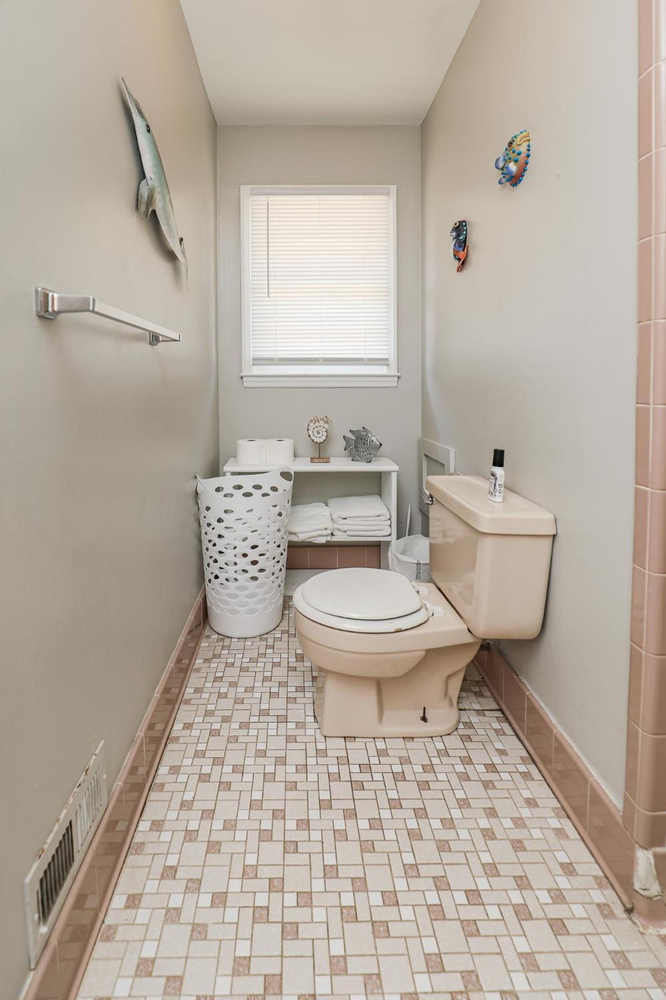 Four-Bedroom House photo 2