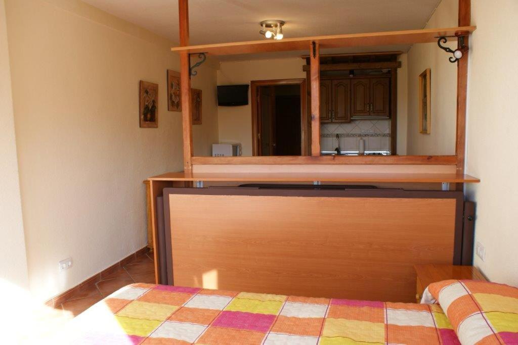 Estudio con vista a la montaña