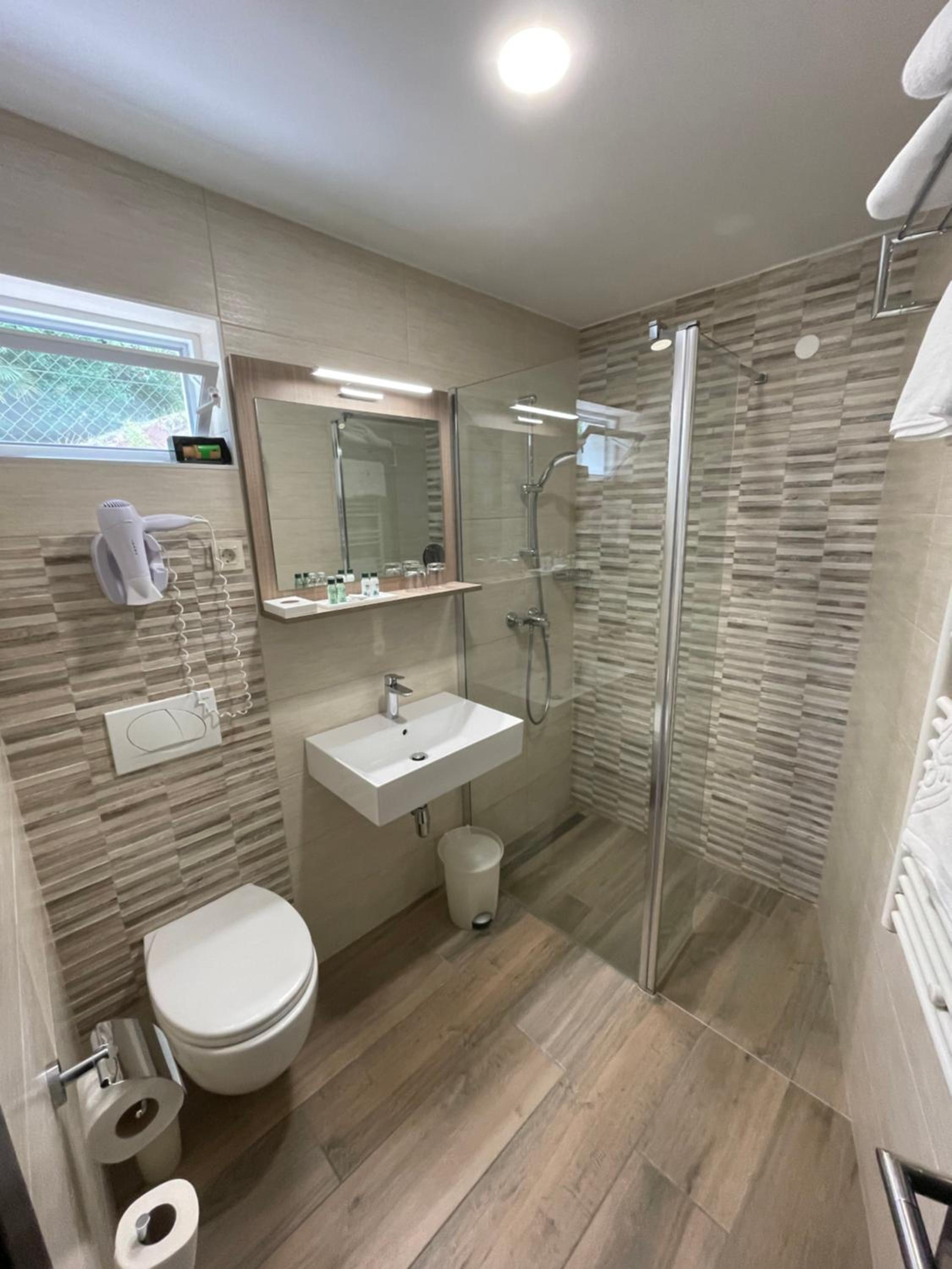 Double or Twin Room with View photo 2