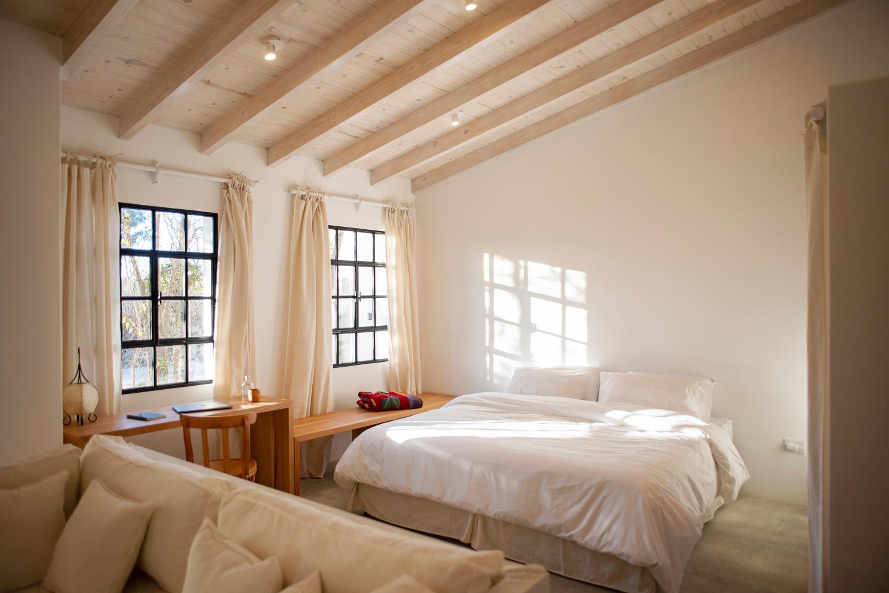 One-Bedroom House photo 1