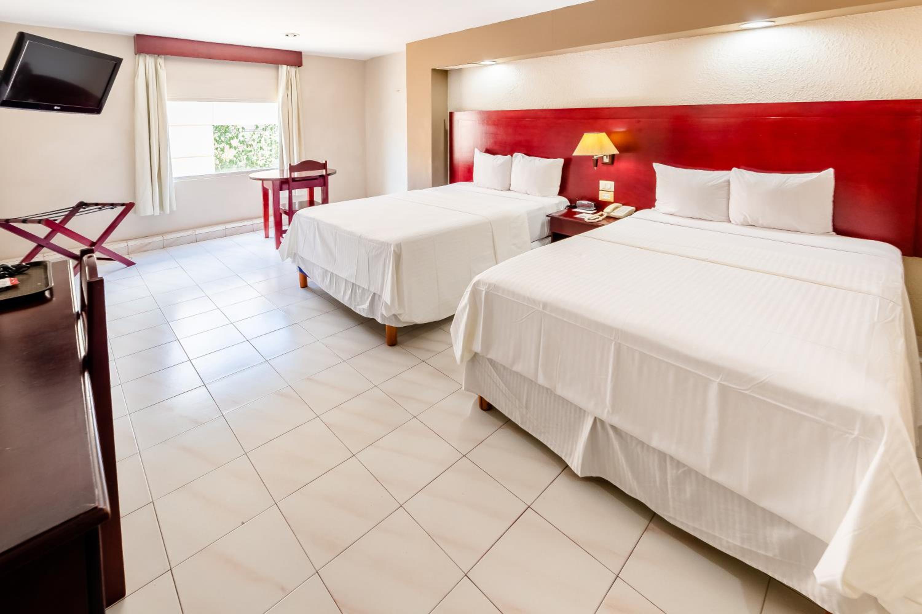 Standard Double Room with Two Double Beds - Photo 4