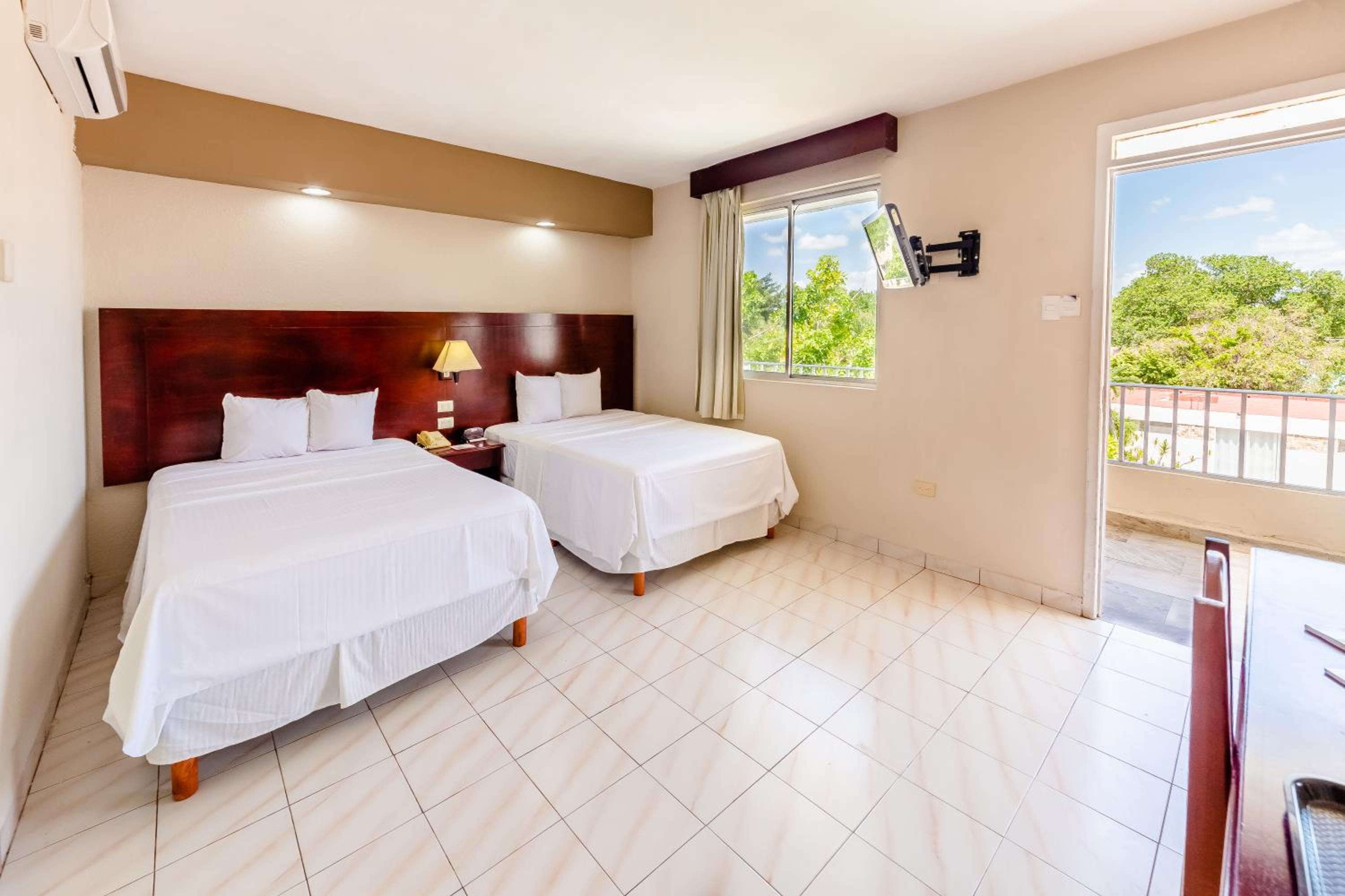 Standard Double Room with Two Double Beds - Photo 1