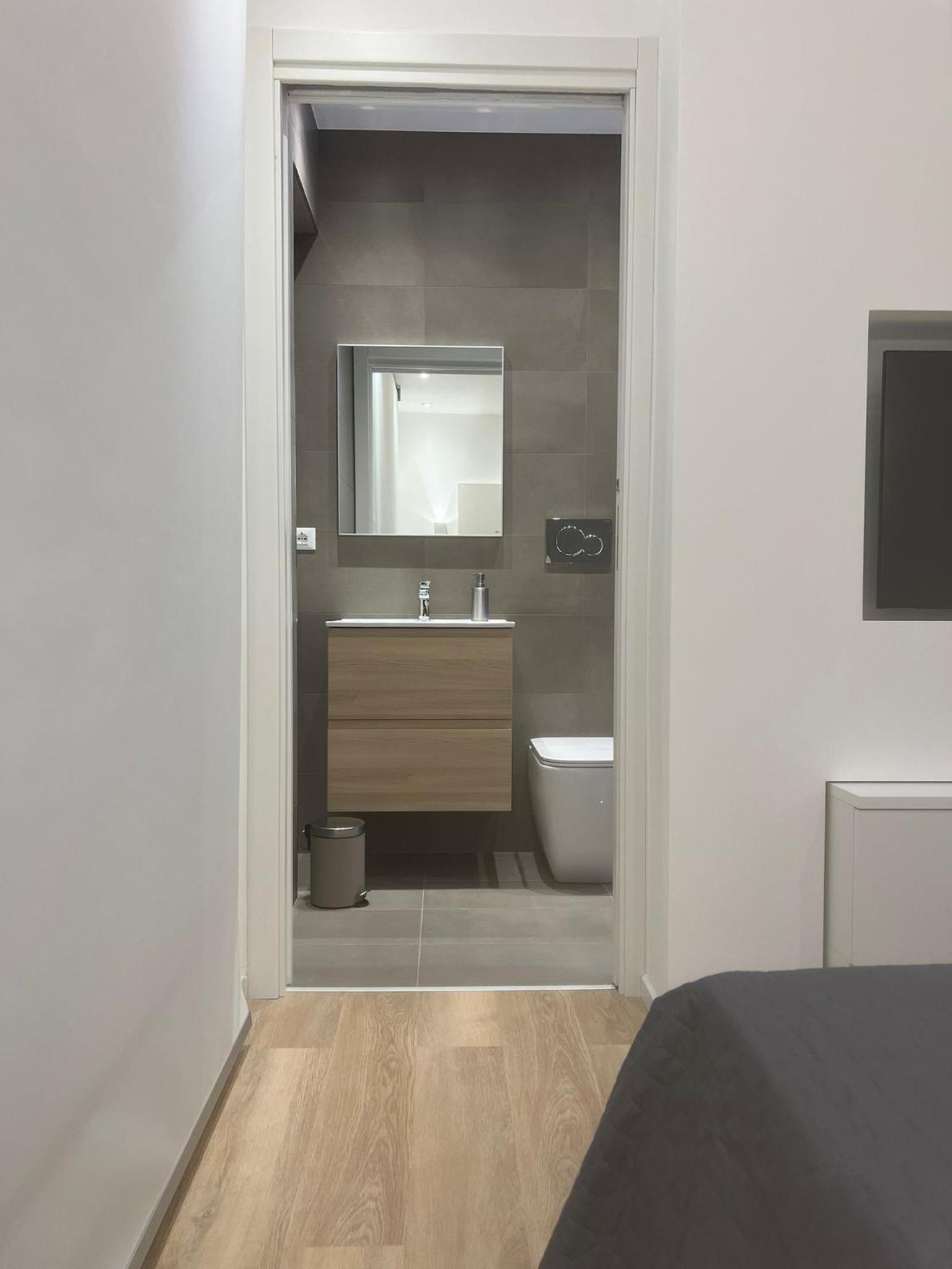 Triple Room - Photo 11
