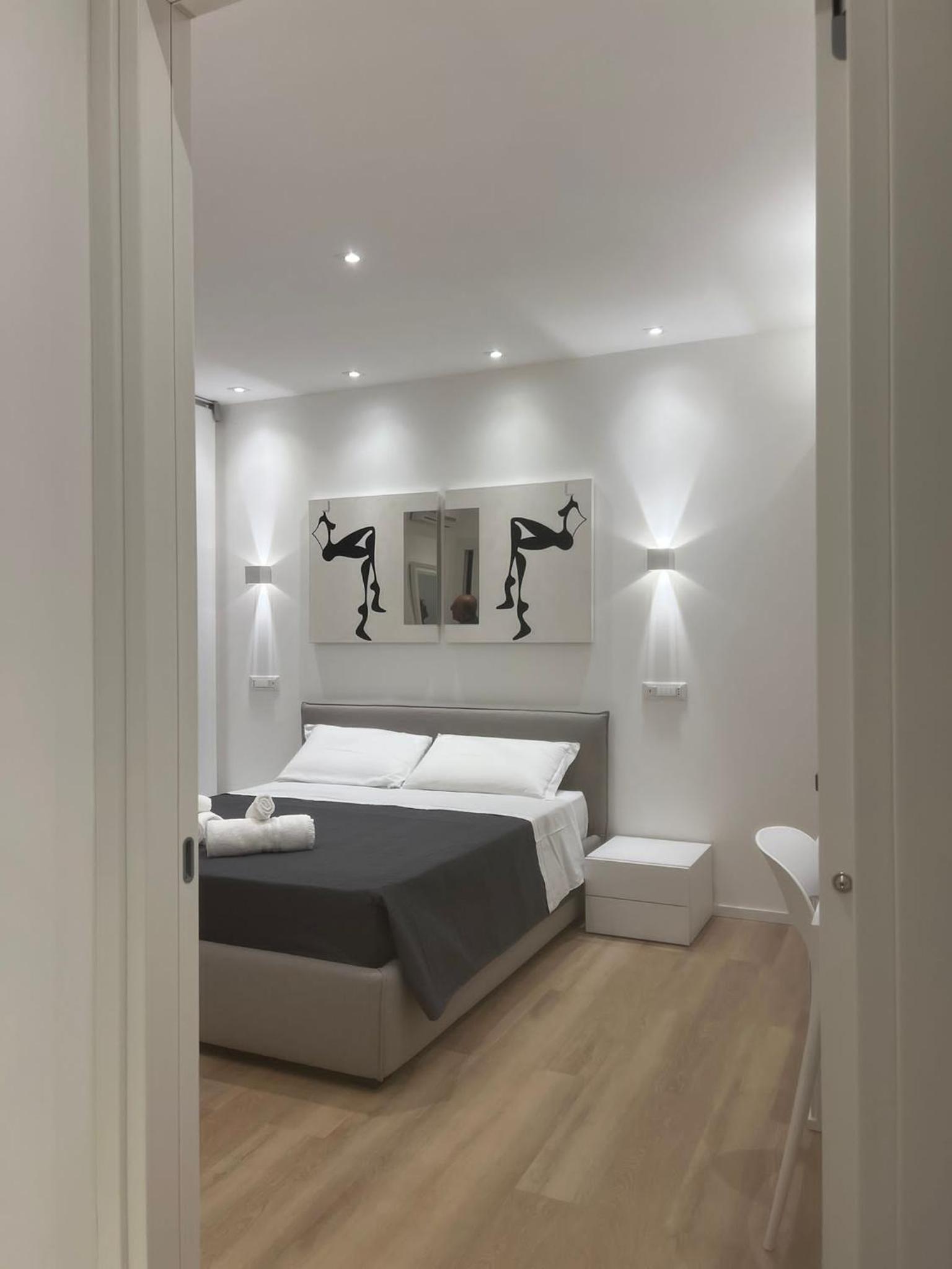 Deluxe Double Room - Photo 8