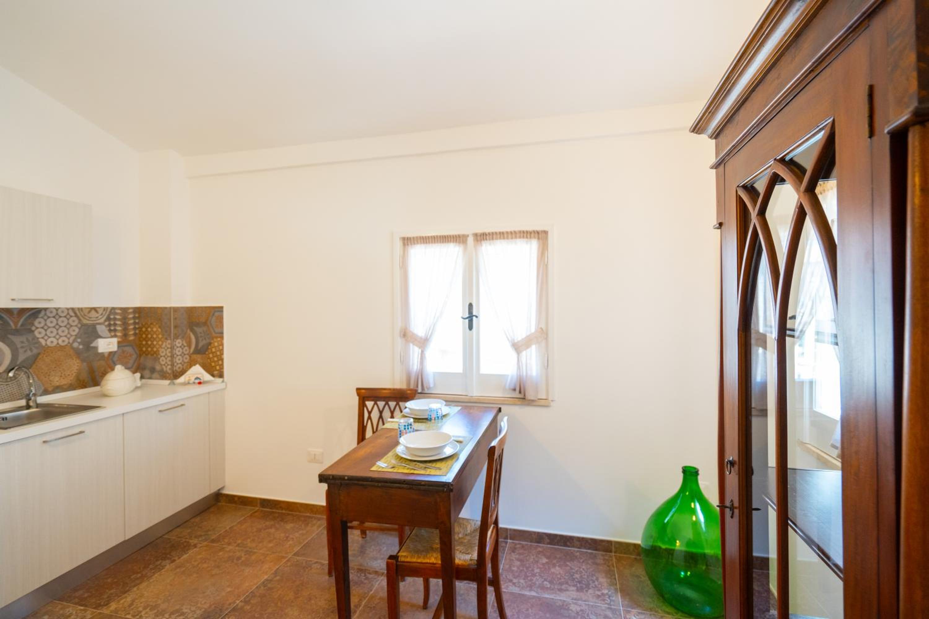 Studio Apartment photo 2