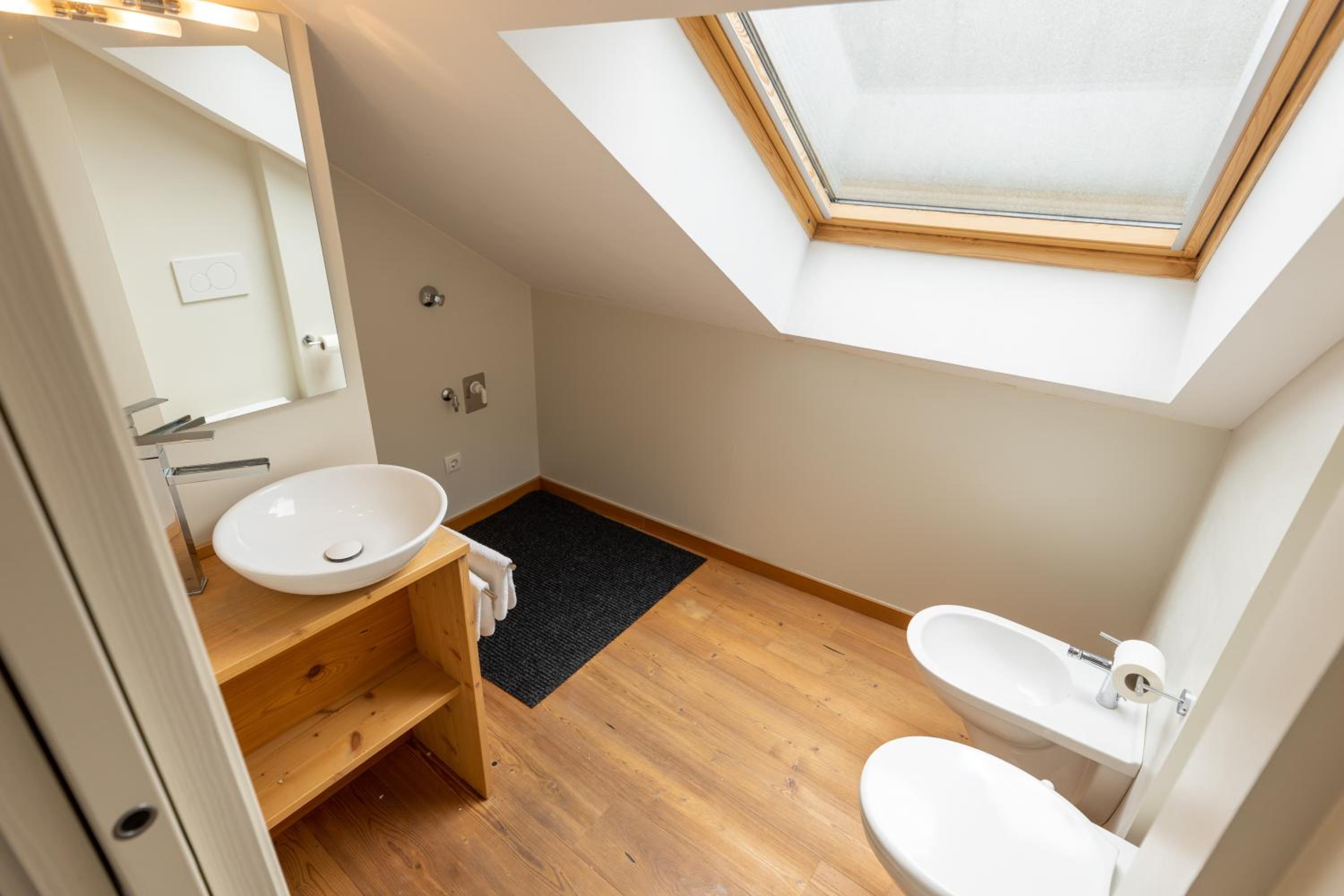 Apartment - Photo 4