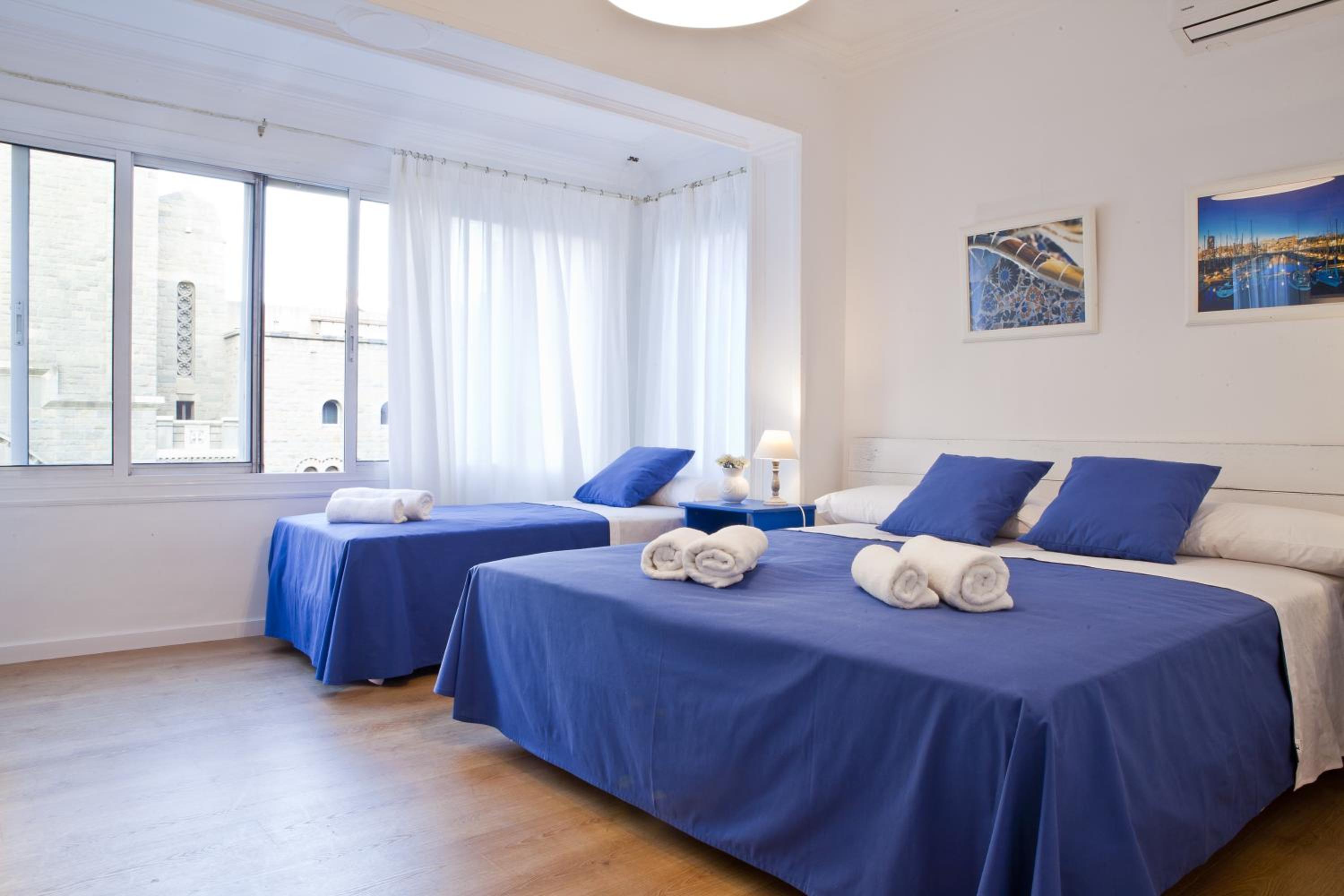 Triple Room with Shared Bathroom photo 2