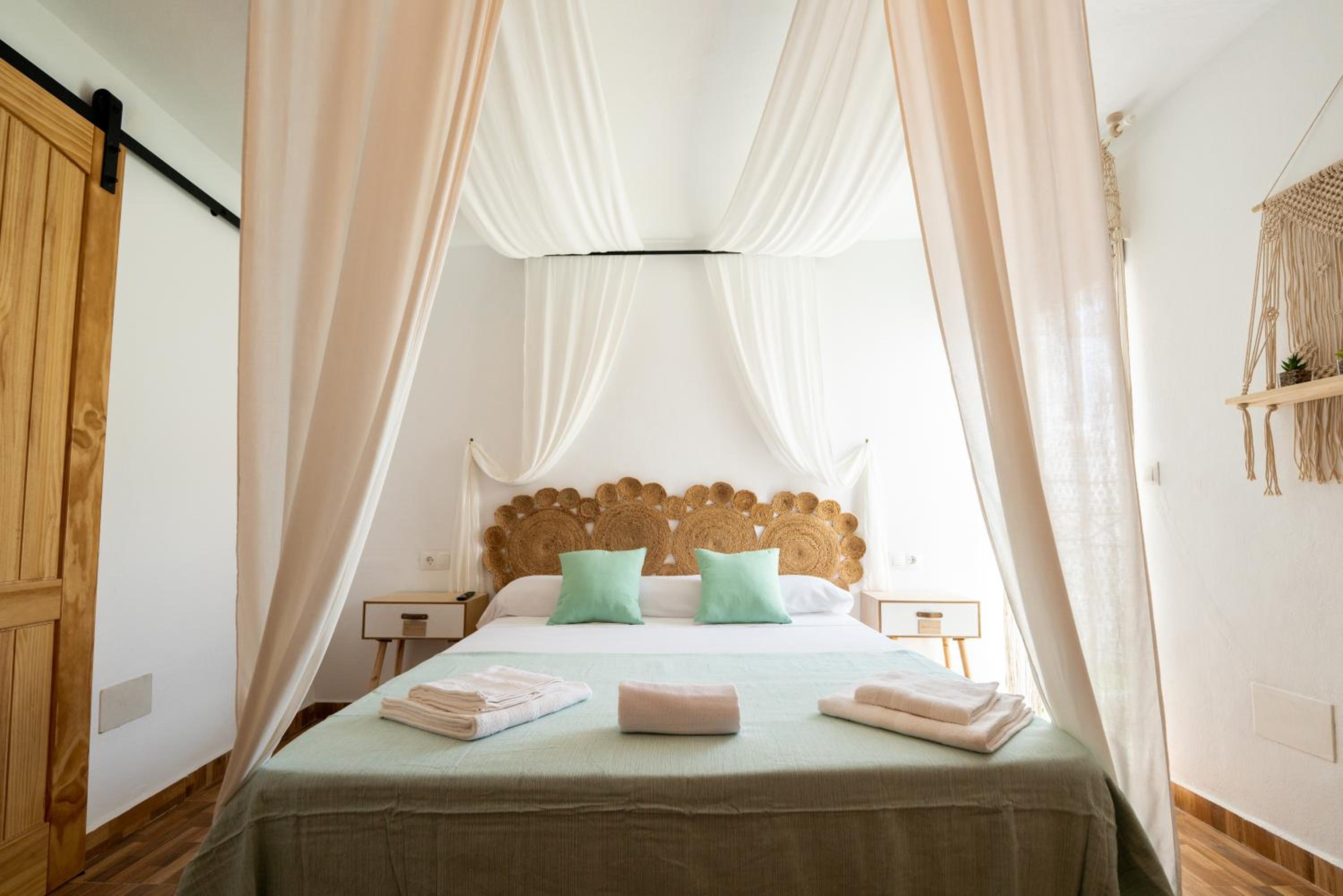 Habitación Doble con Bañera de Hidromasaje