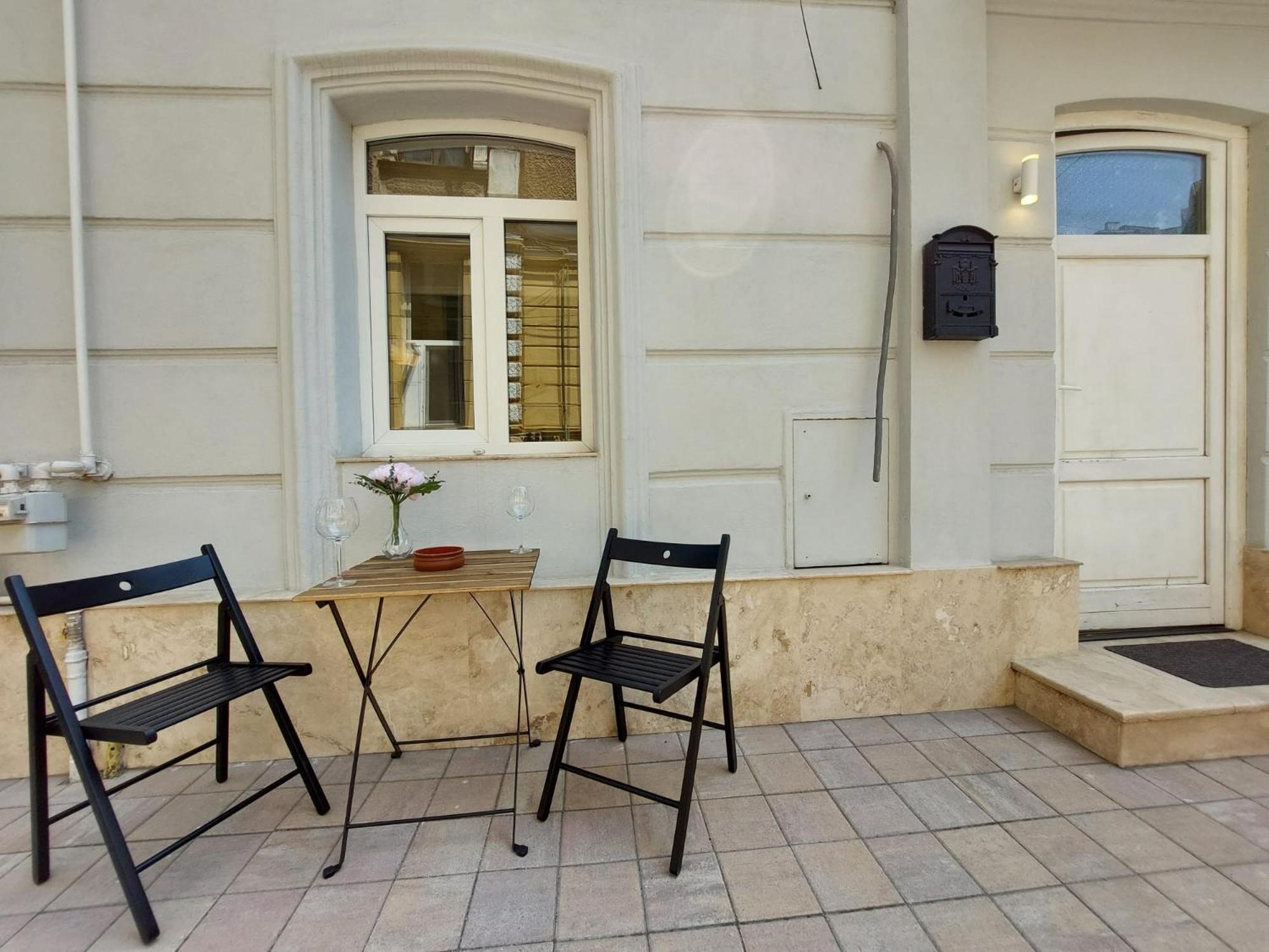 One-Bedroom Apartment - Photo 30