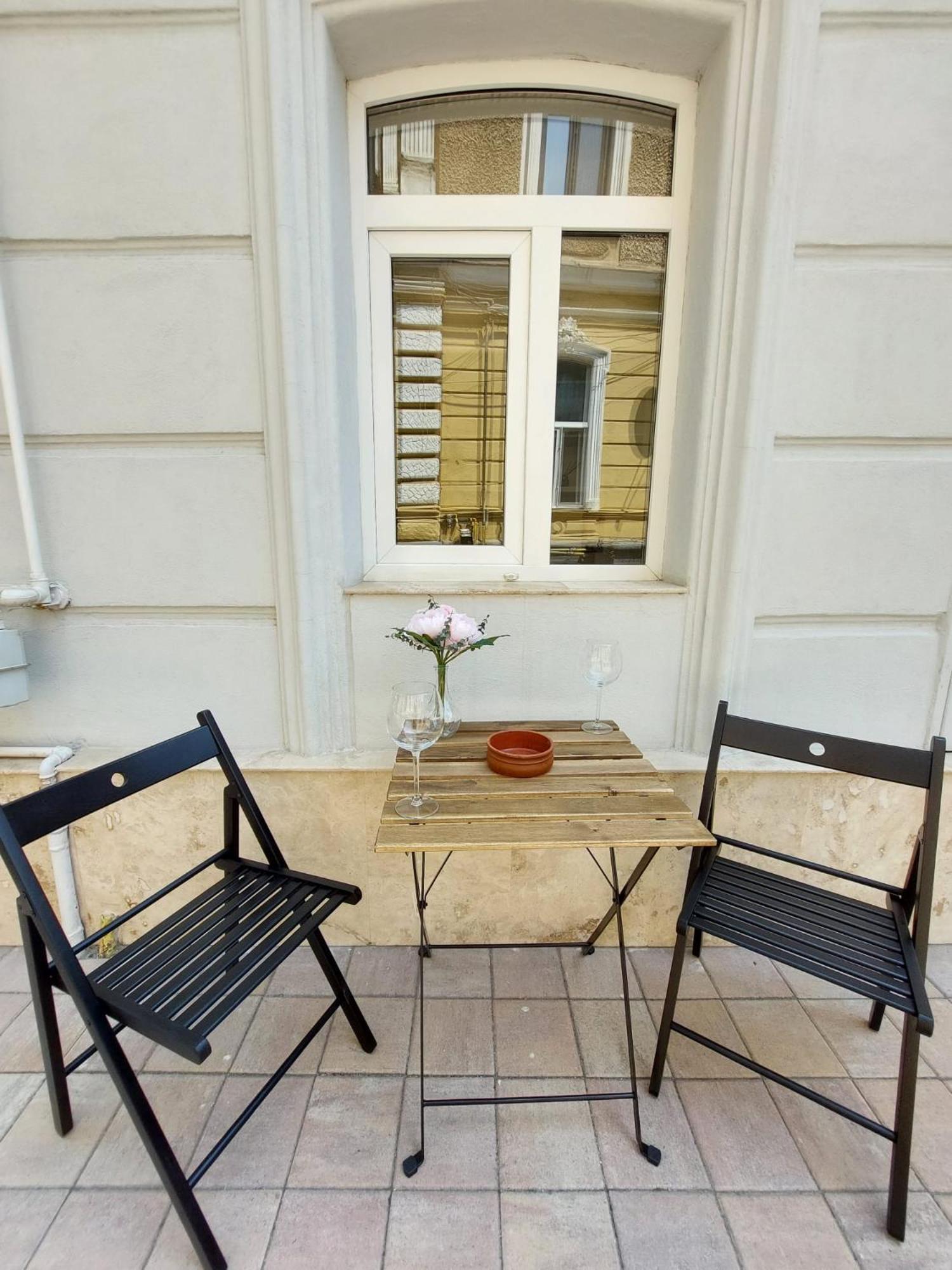 One-Bedroom Apartment - Photo 31