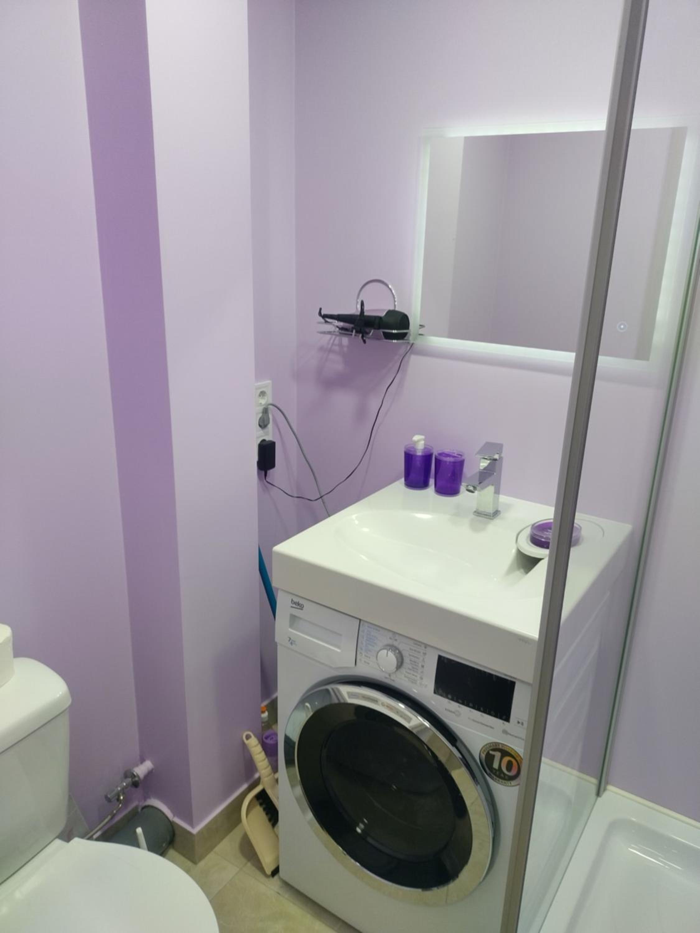 One-Bedroom Apartment - Photo 8