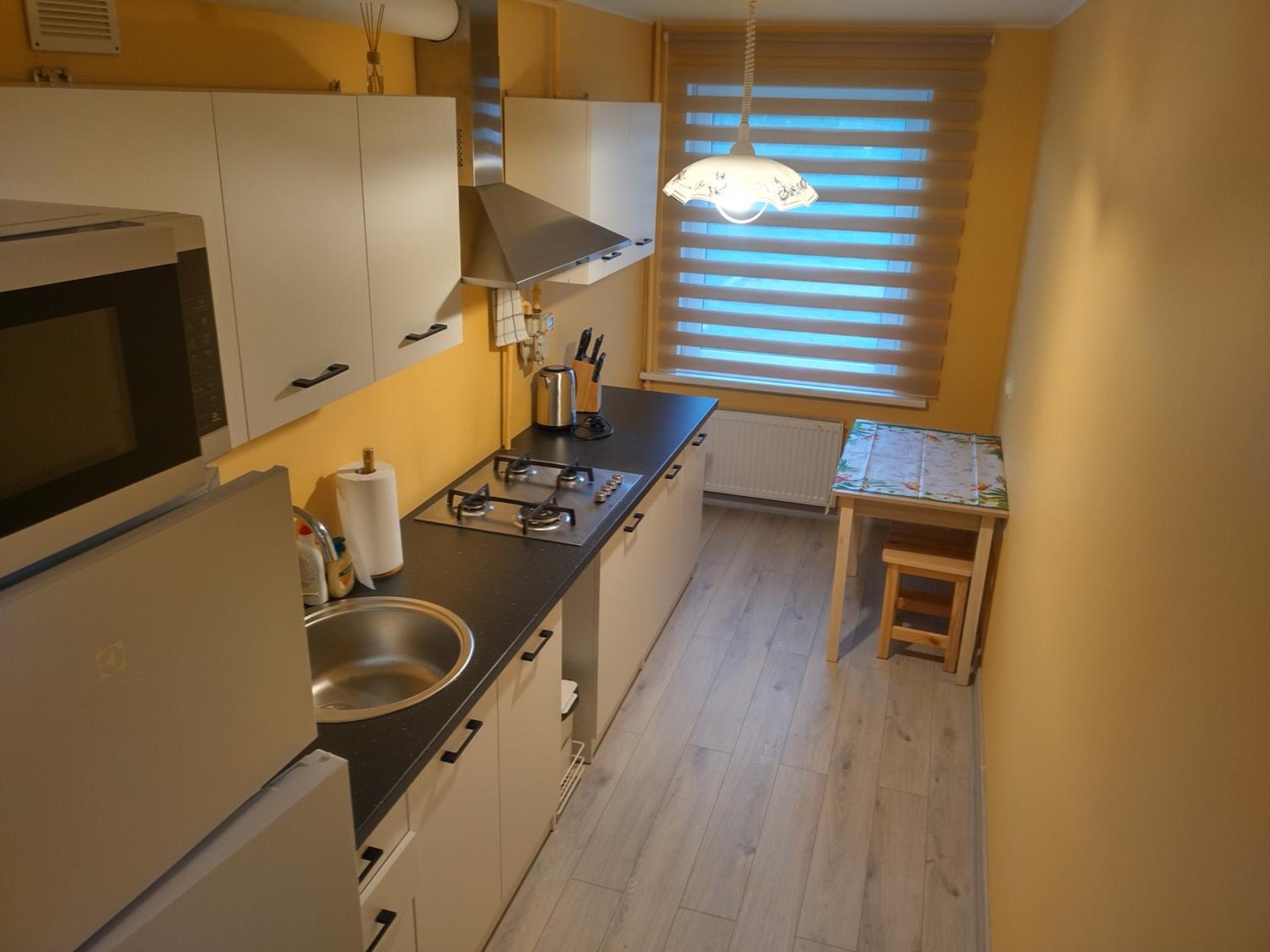 One-Bedroom Apartment - Photo 6