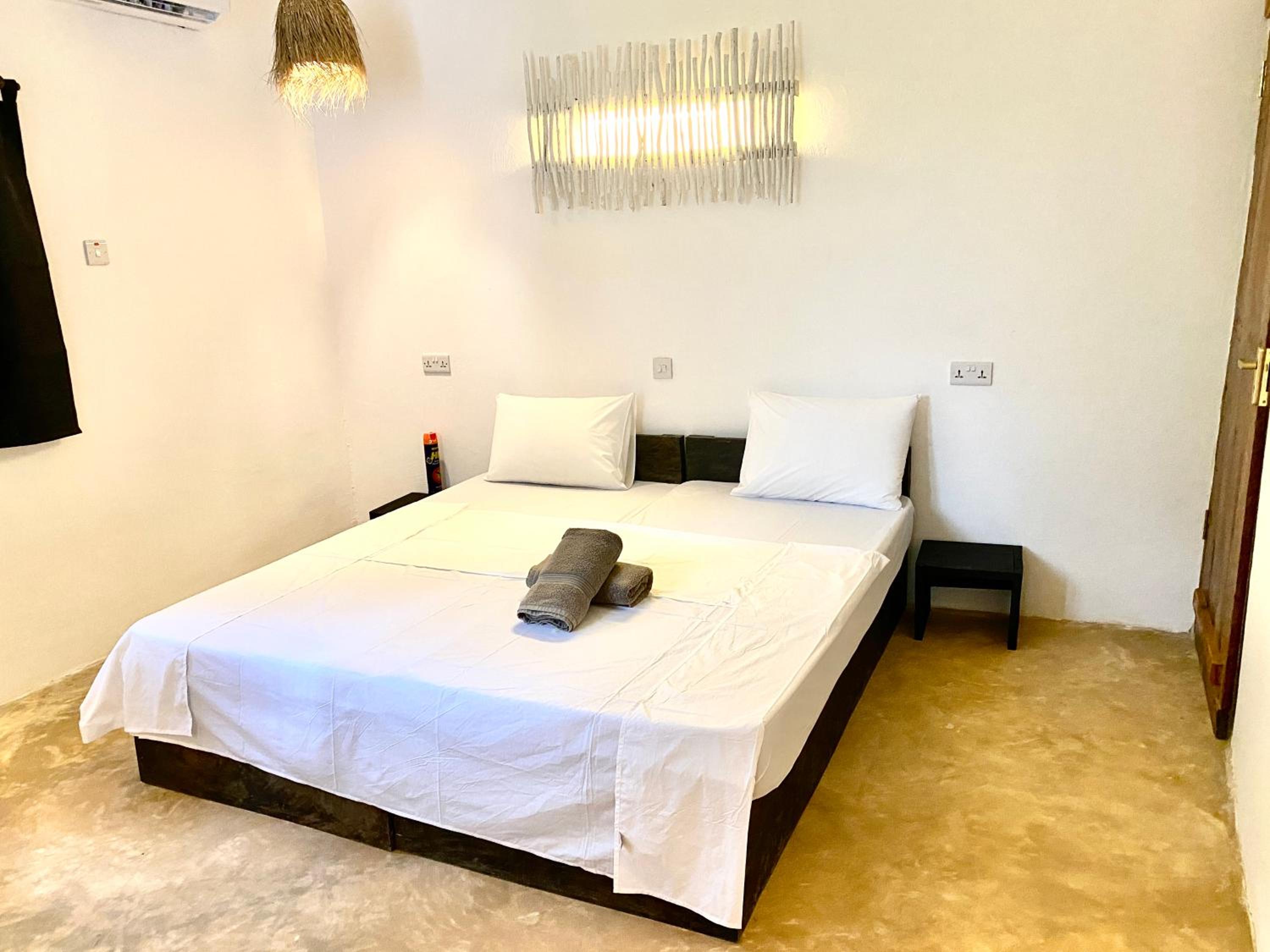 Deluxe Double Room with Shower photo 2