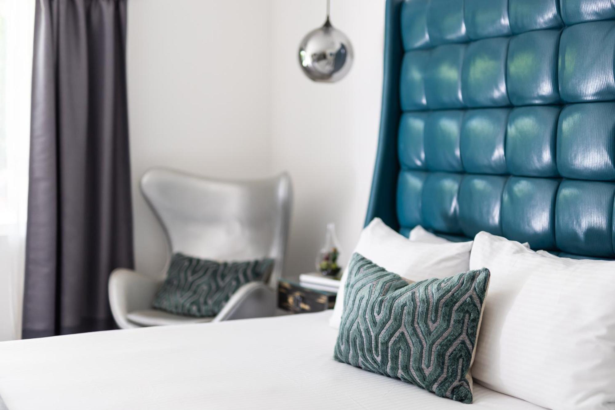 Standard King Room - Photo 3