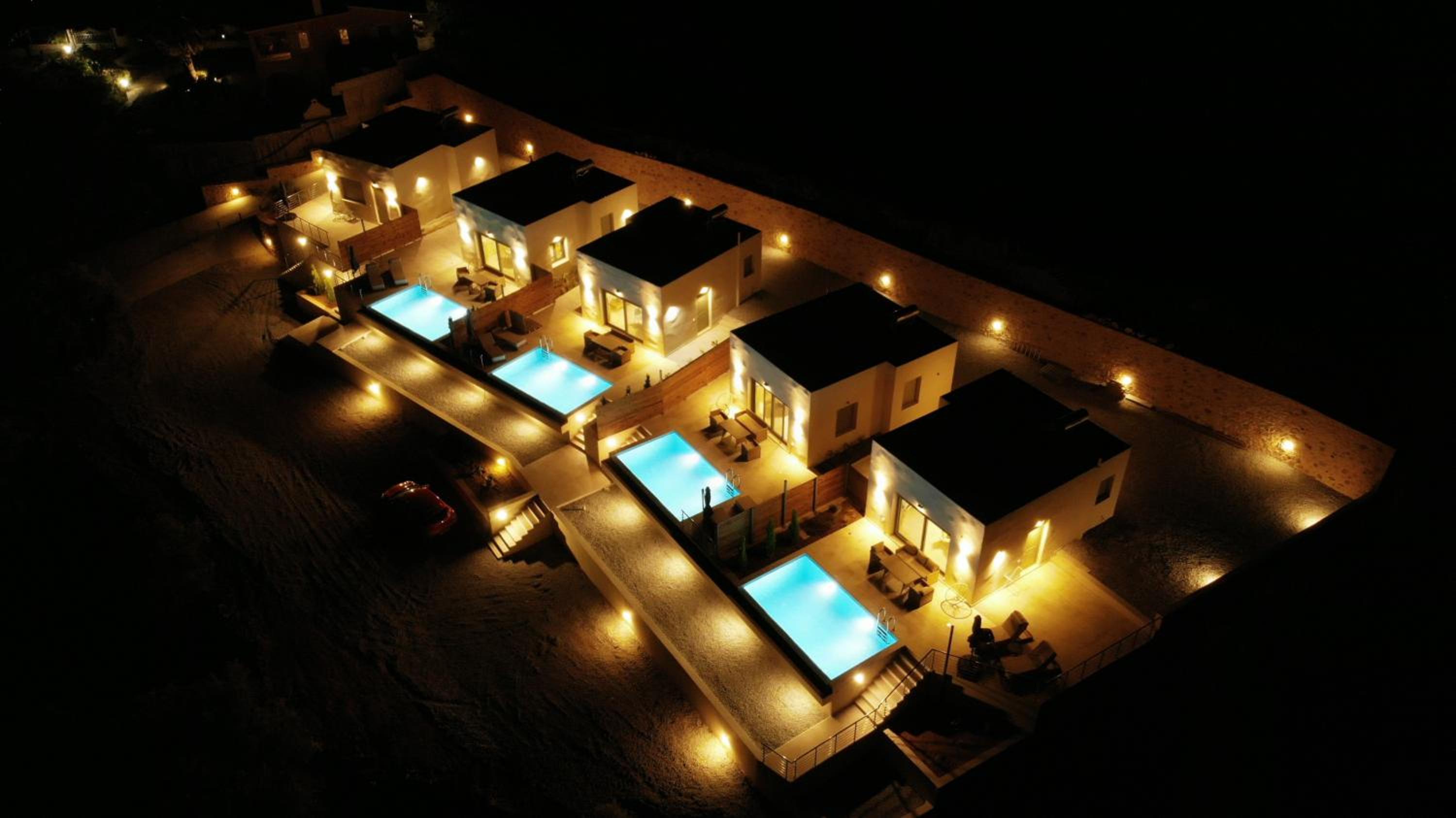 Suite with Private Pool photo 2
