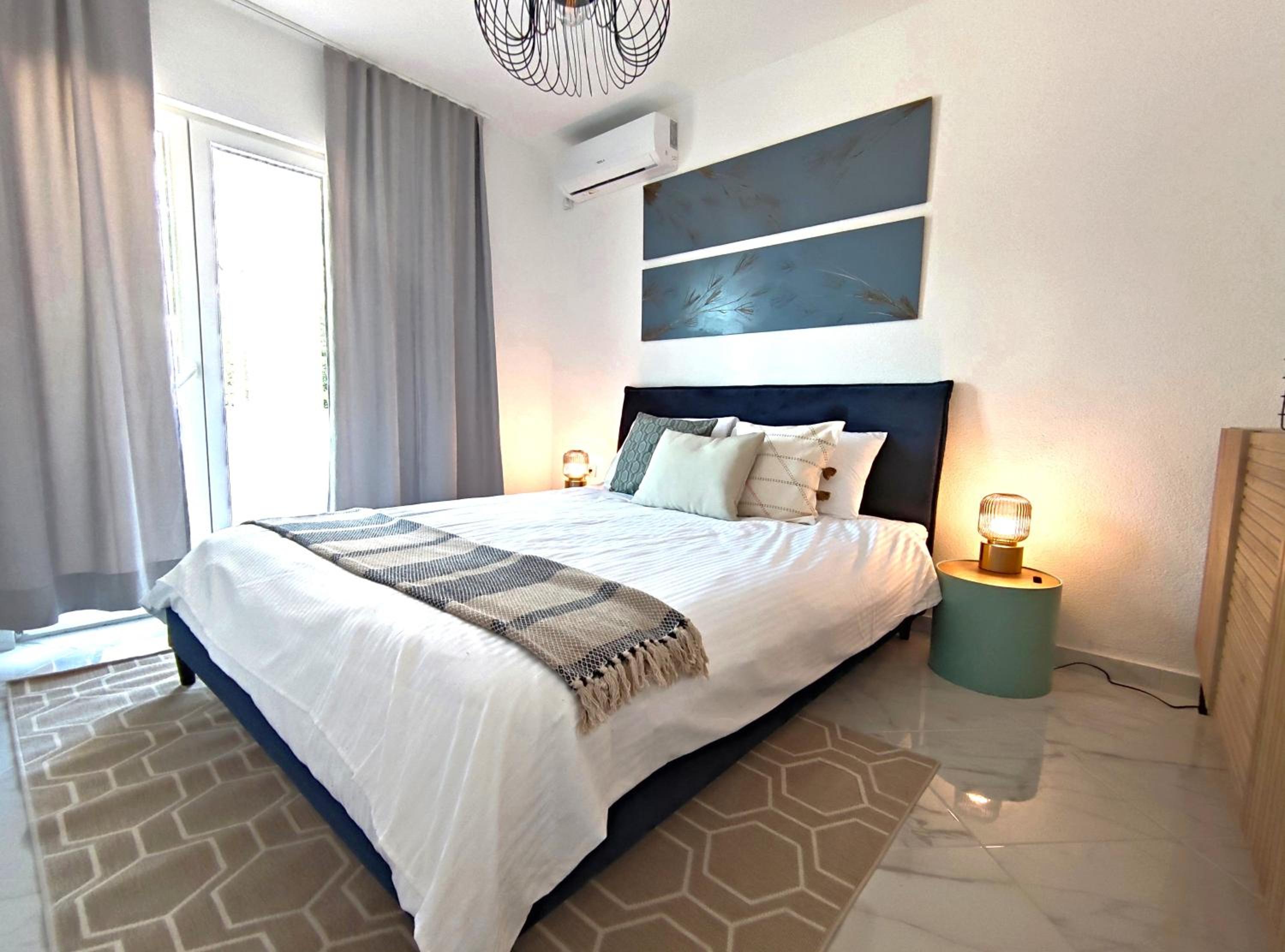 Three-Bedroom Villa photo 1