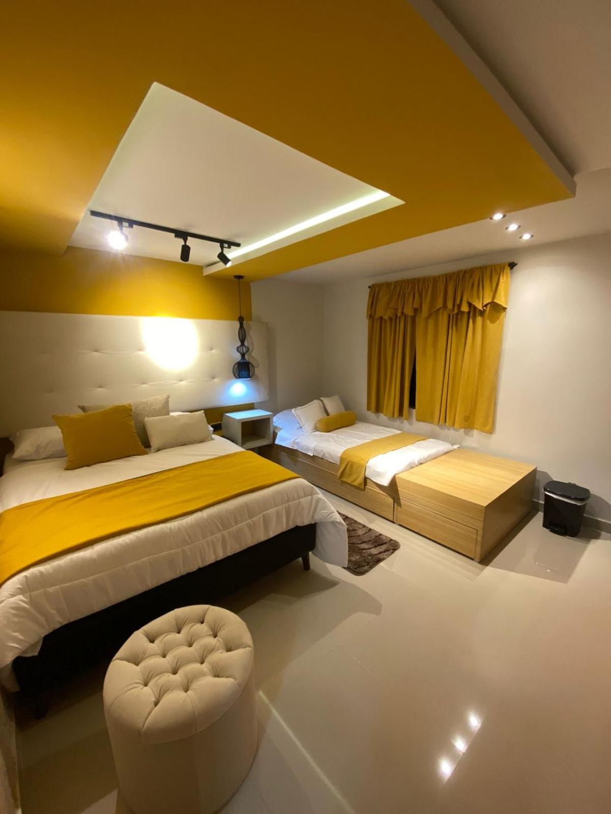 Twin Room with Shared Bathroom photo 1