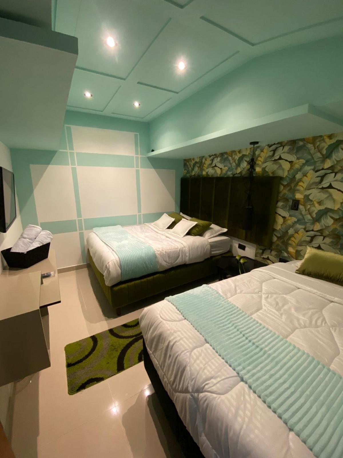 Basic Triple Room with Shared Bathroom photo 2