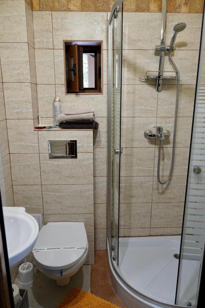 Double Room - Photo 2