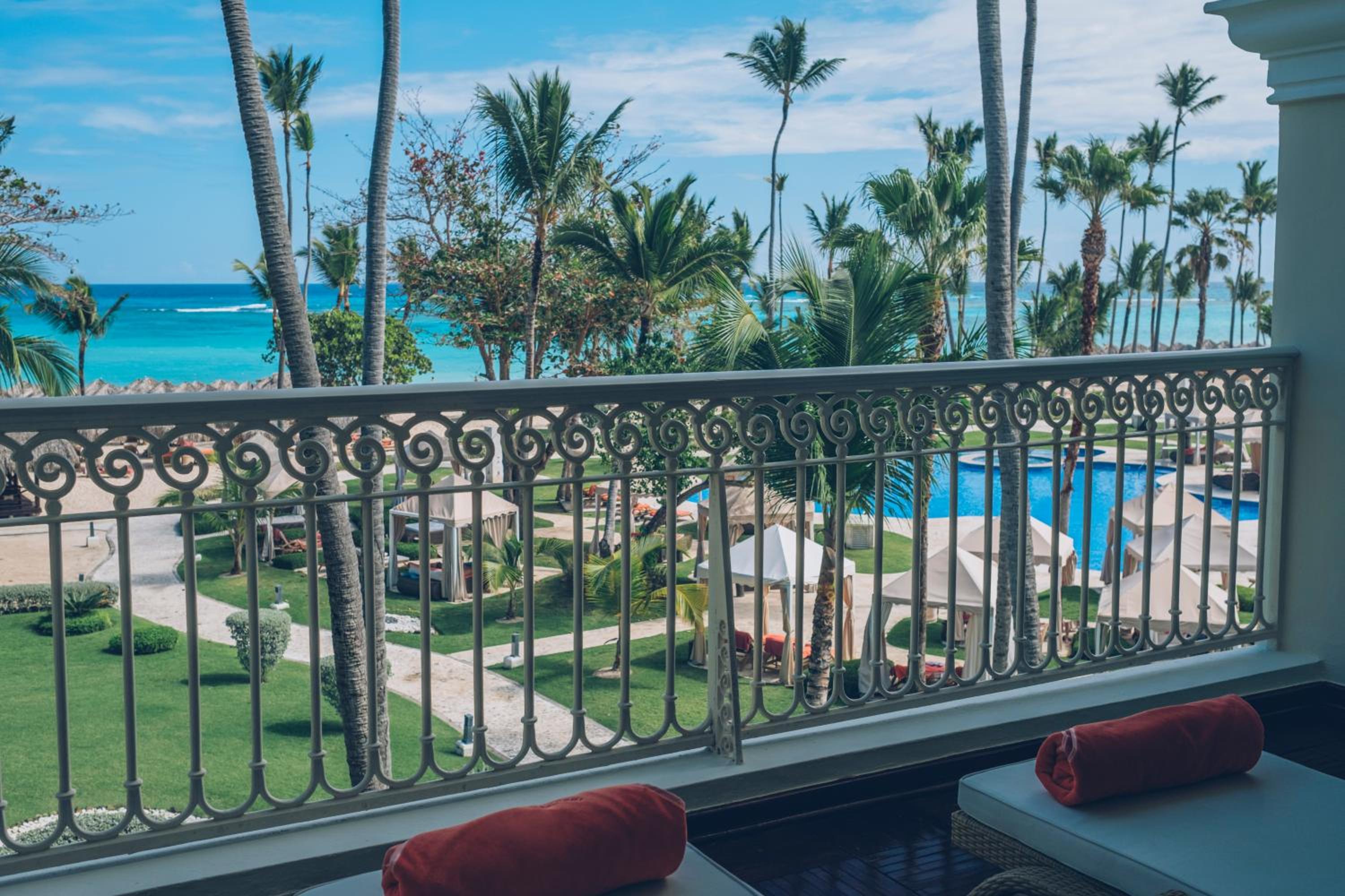 Ocean Front Suite (1 Adult)