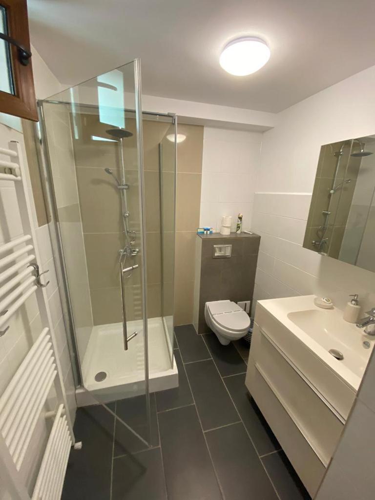 Twin Room - Photo 2