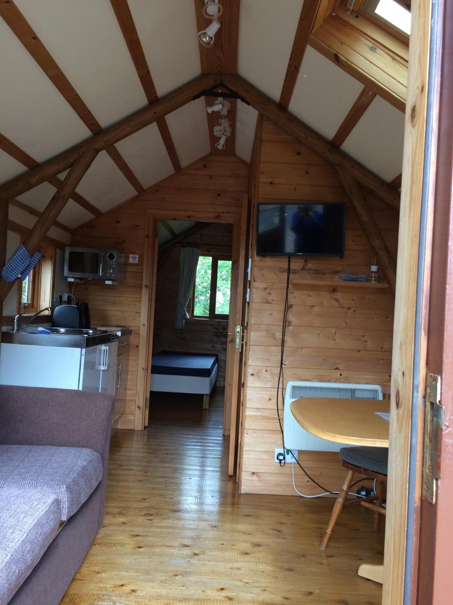 Deluxe Camping Pod with En-suite Bathroom - Photo 1