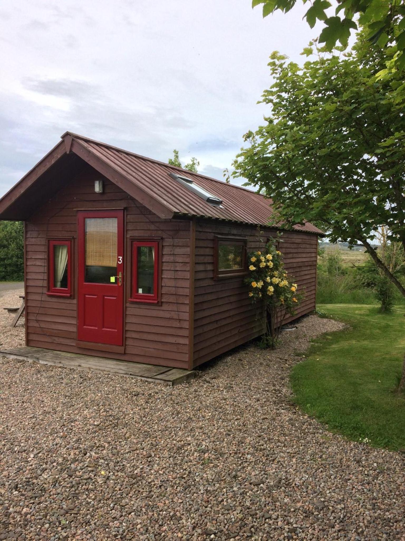 Deluxe Camping Pod with En-suite Bathroom - Photo 14