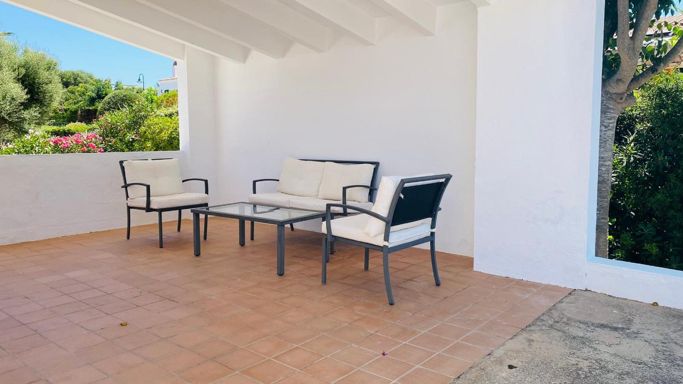 Villa photo 2