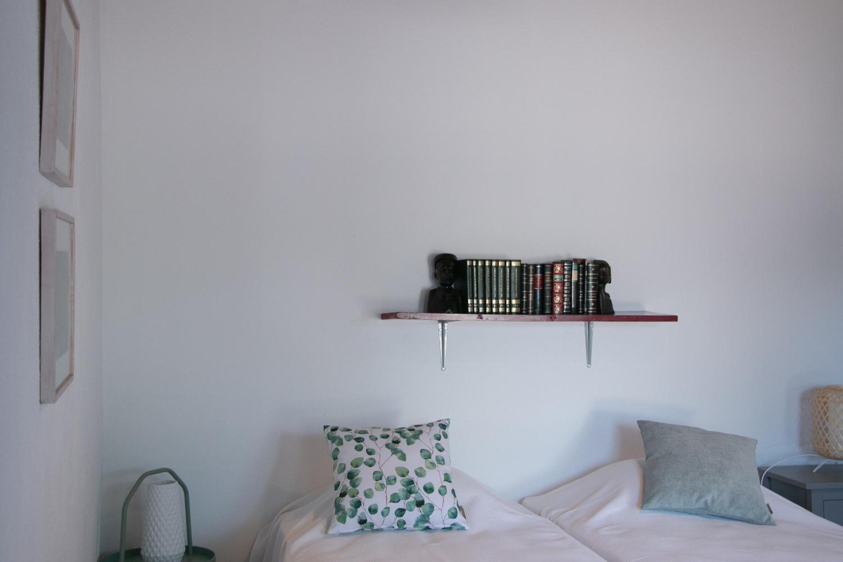 Deluxe King Room - Photo 5