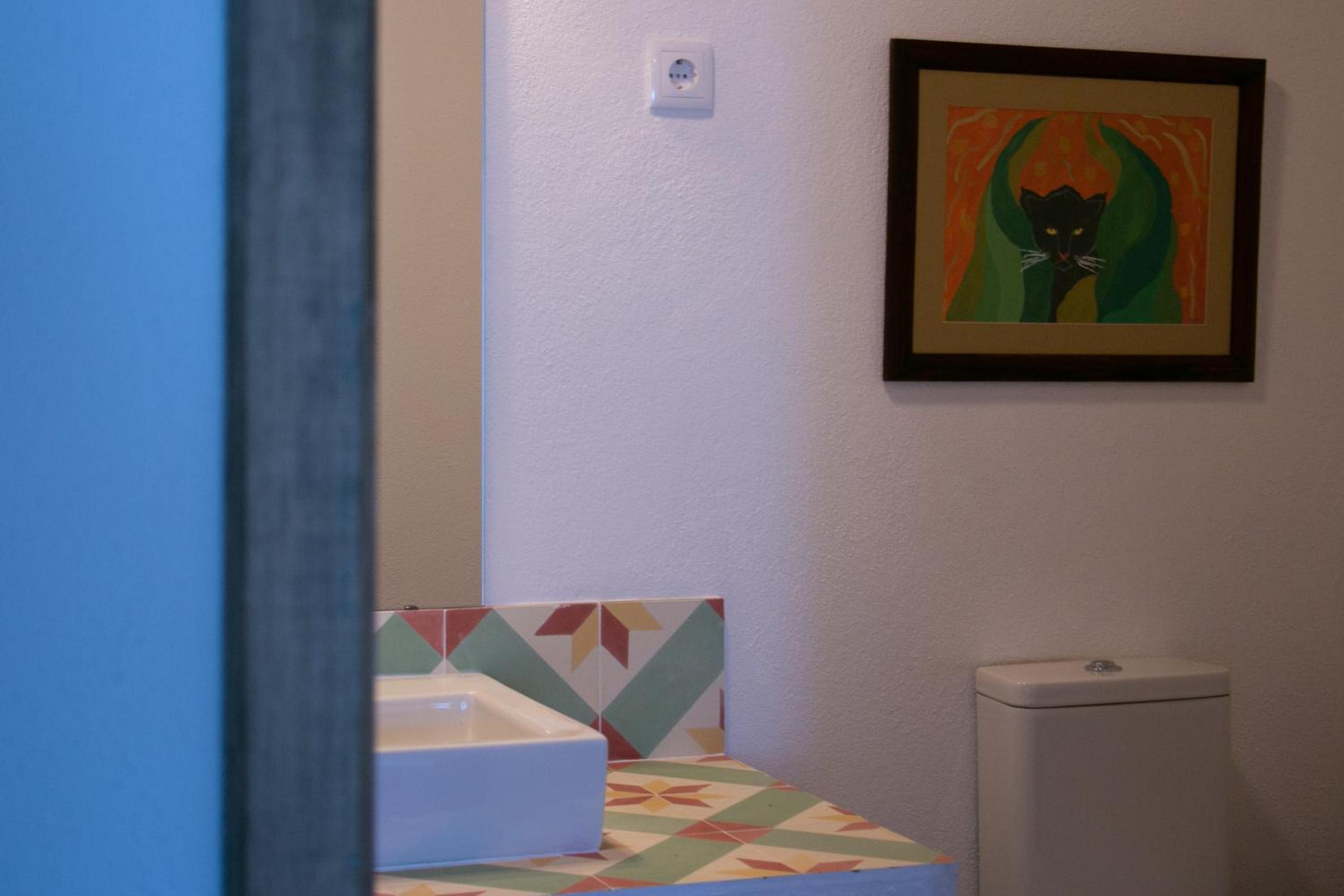Deluxe King Room - Photo 3