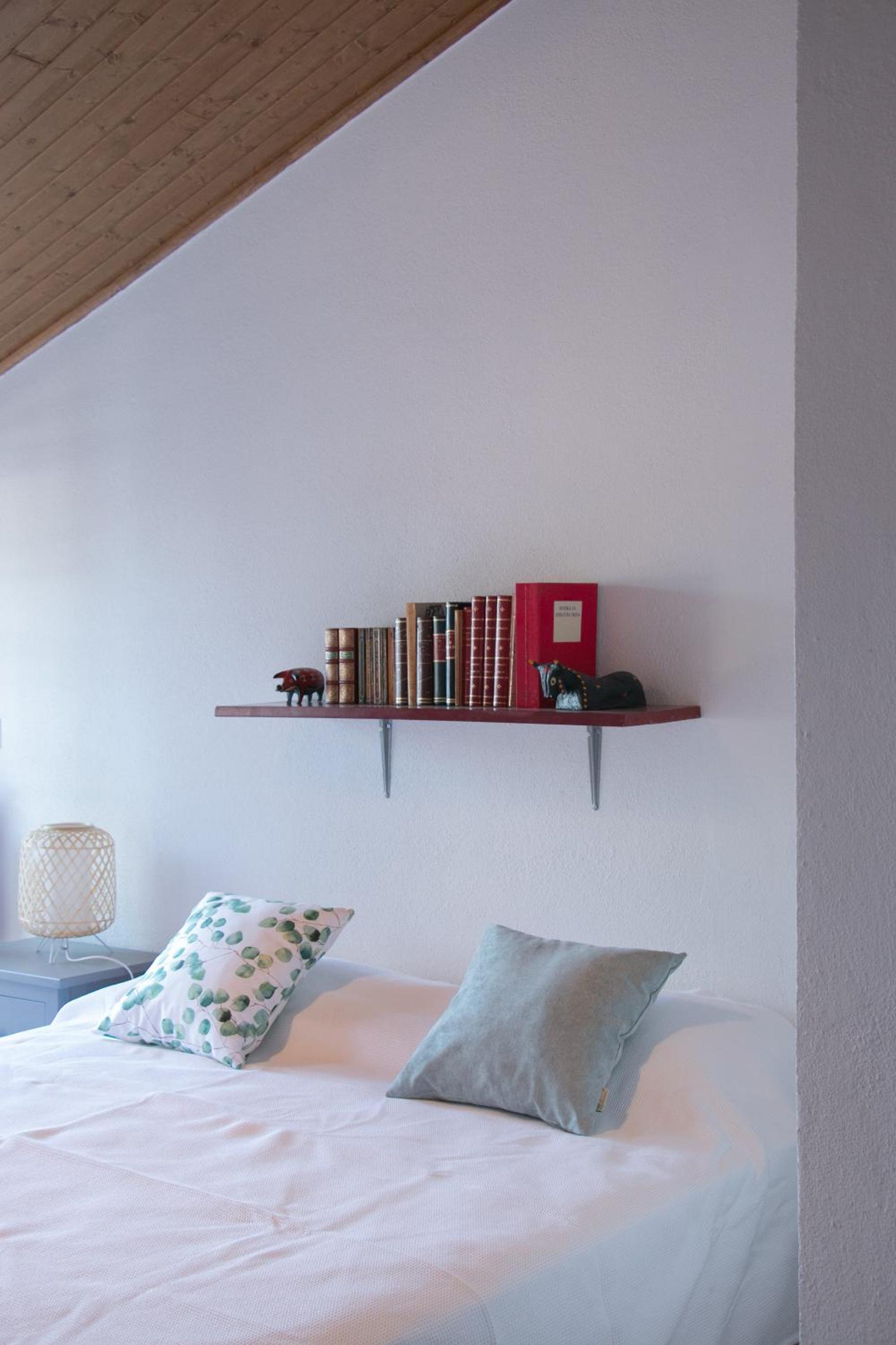 Deluxe King Room - Photo 1