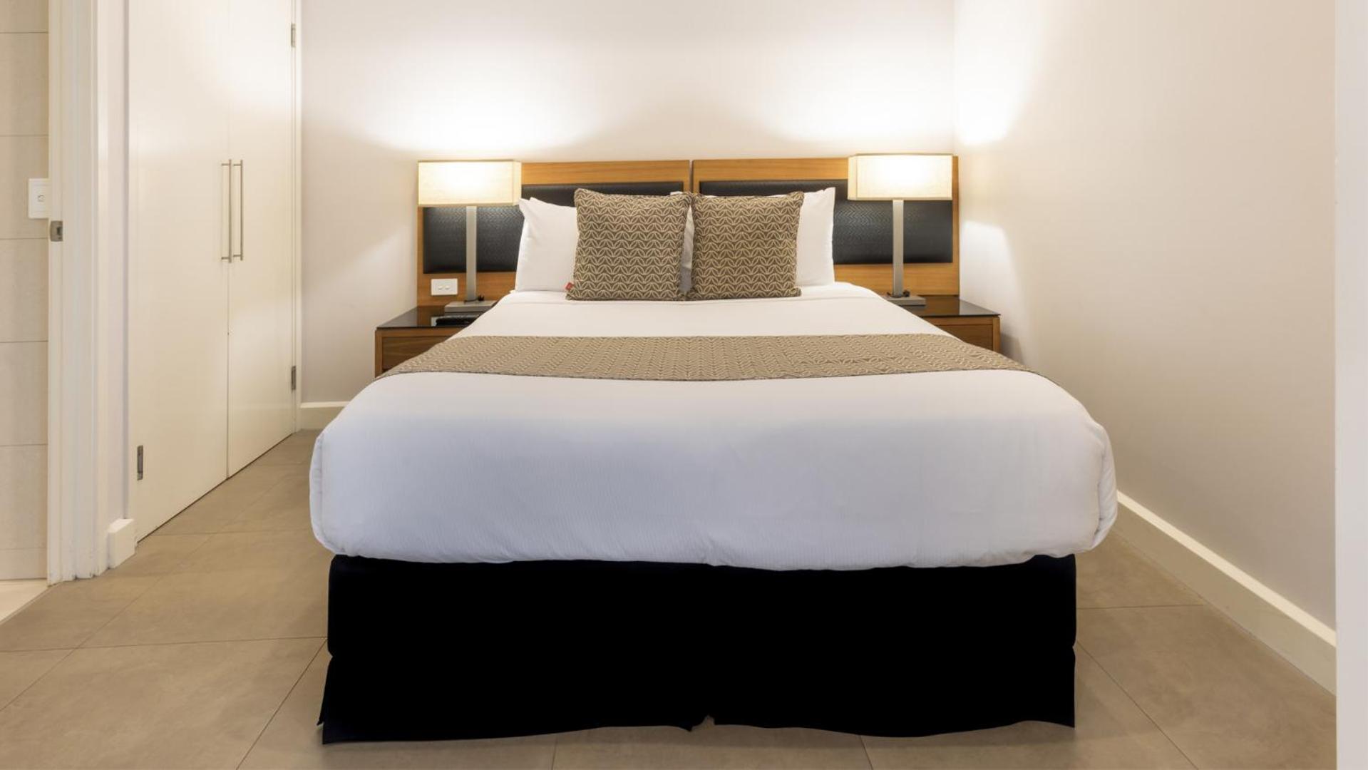 One-Bedroom Apartment - No Housekeeping photo 1