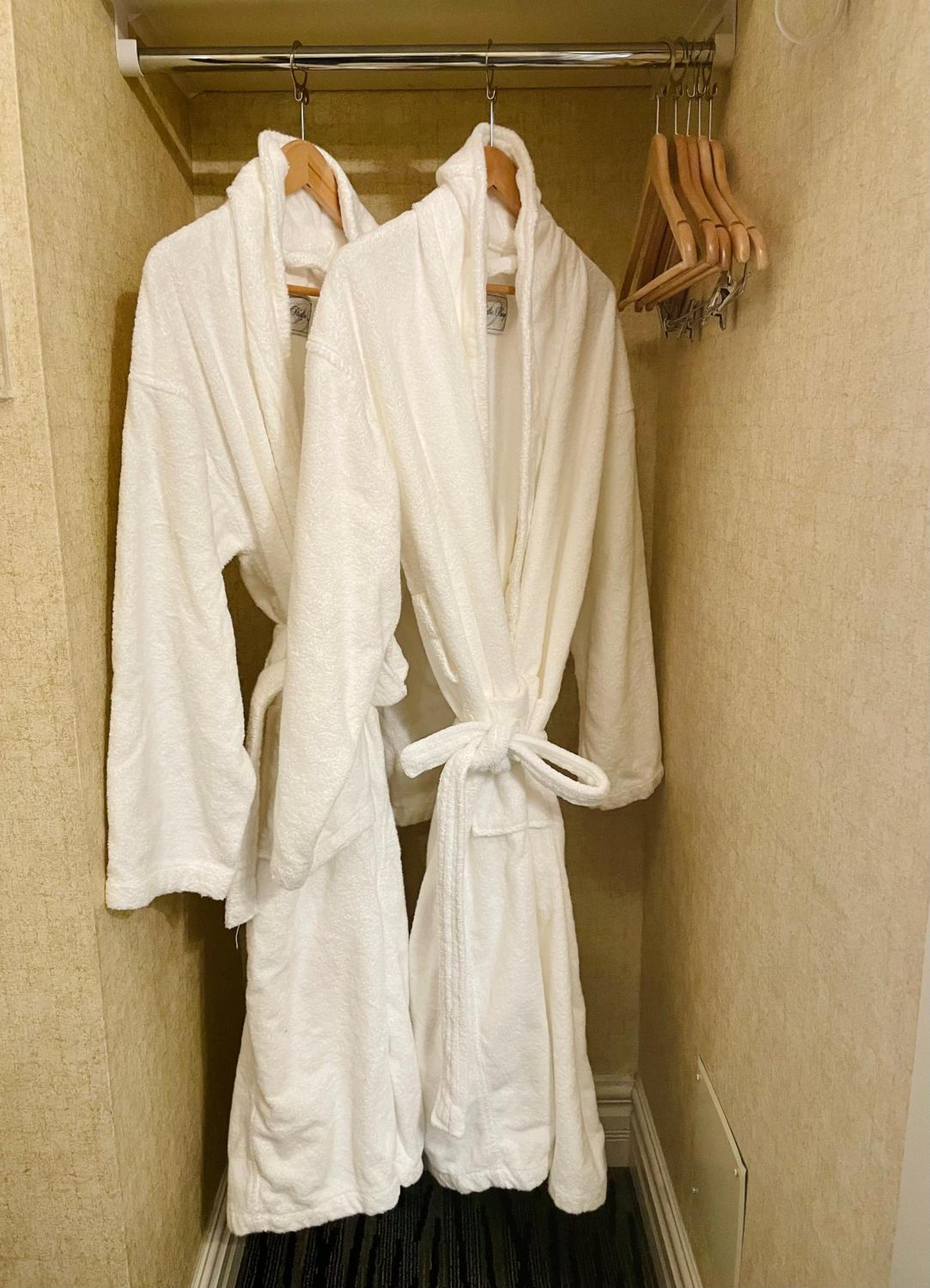 King Suite - Photo 12