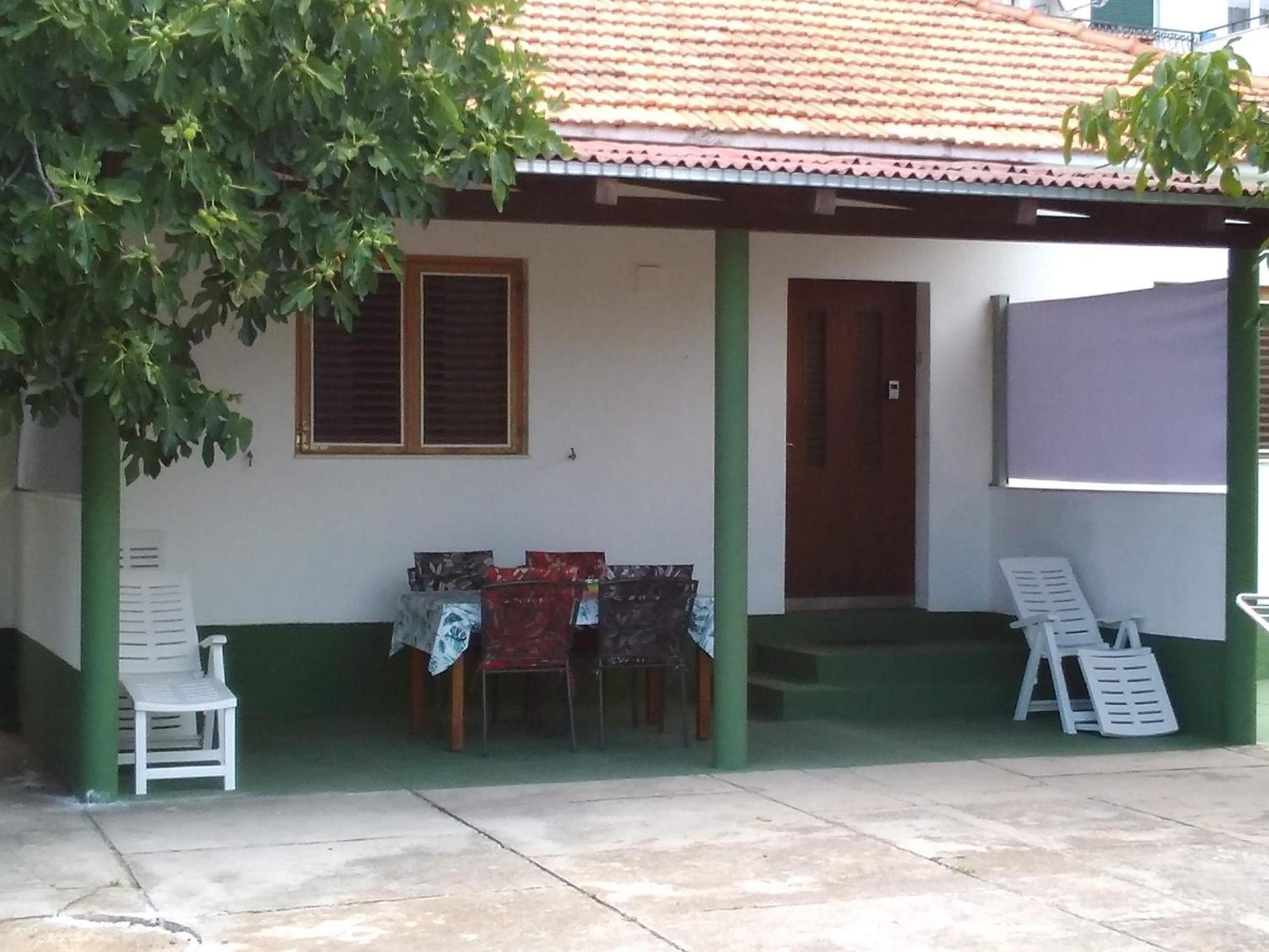 Two-Bedroom House photo 3