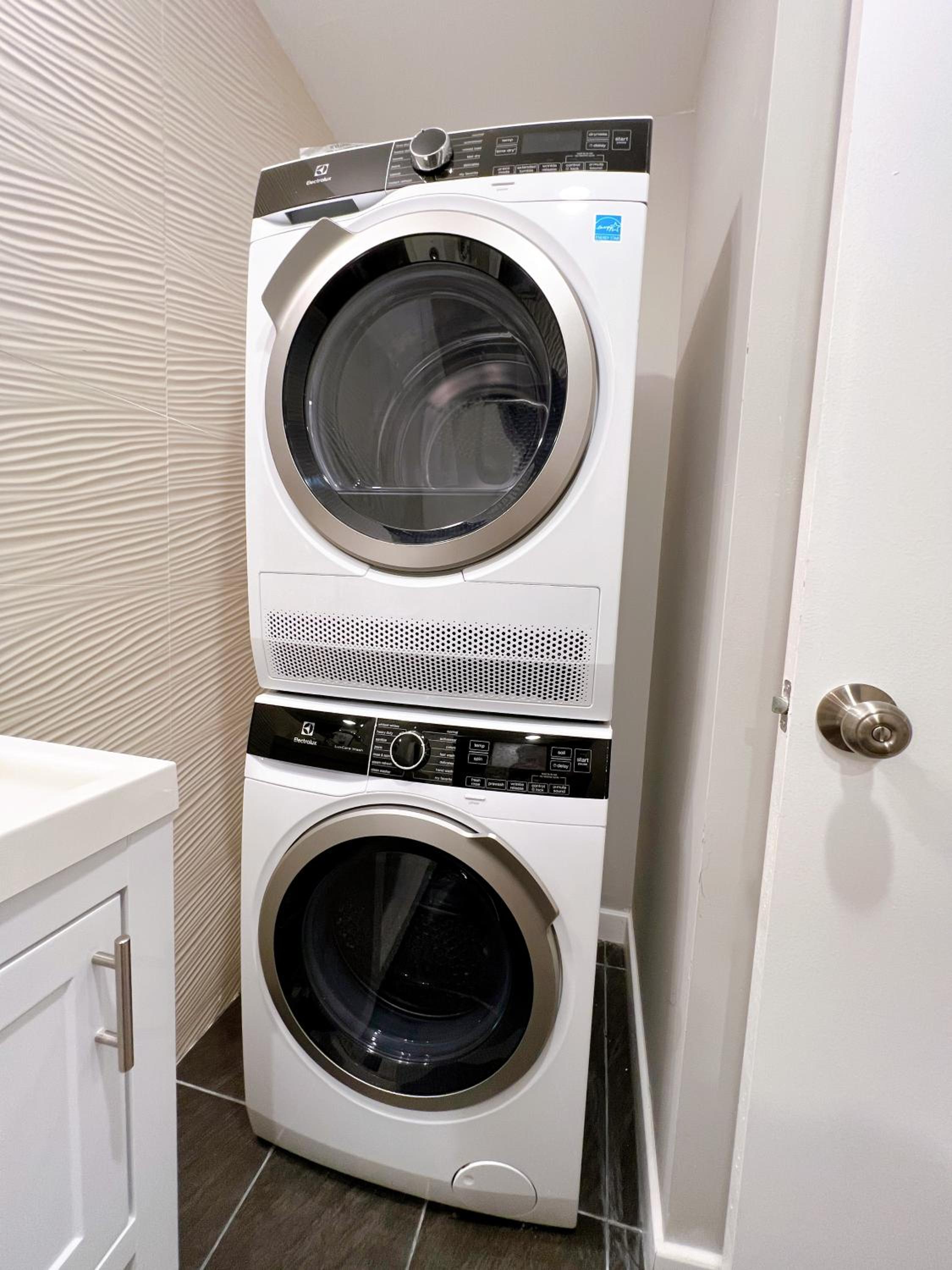 Studio Apartment - Photo 10