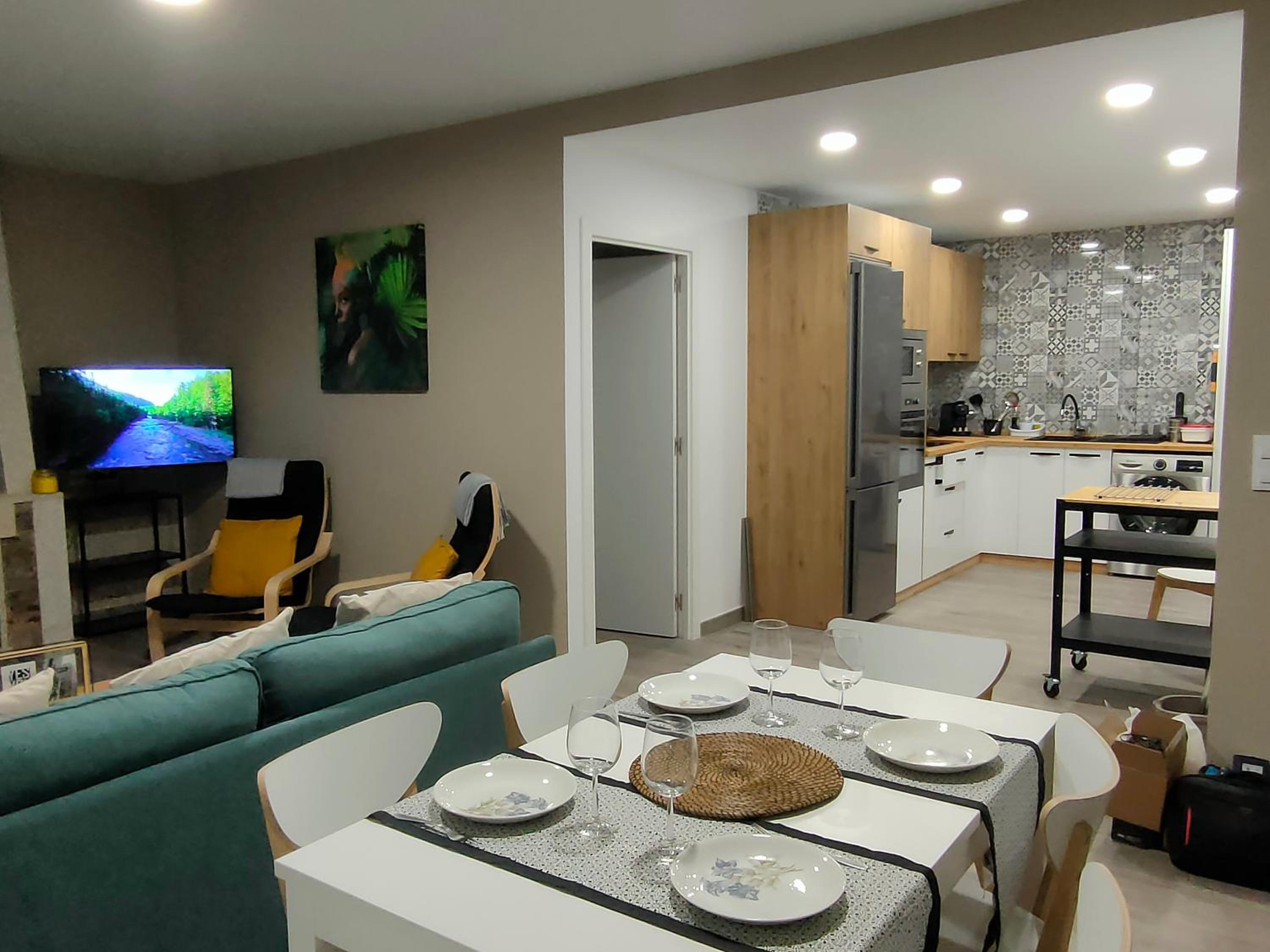 Four-Bedroom House photo 2